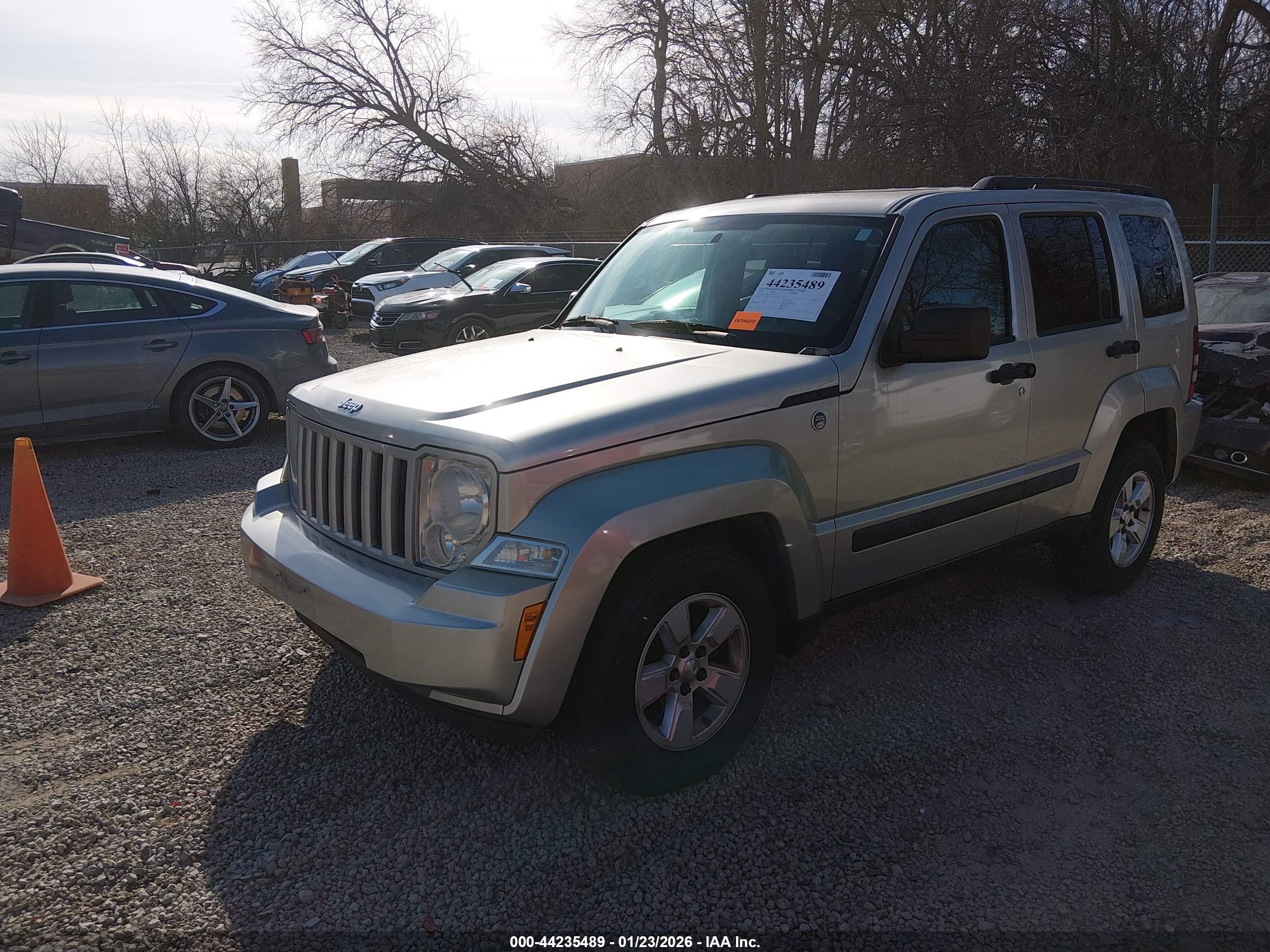 JEEP LIBERTY image 2