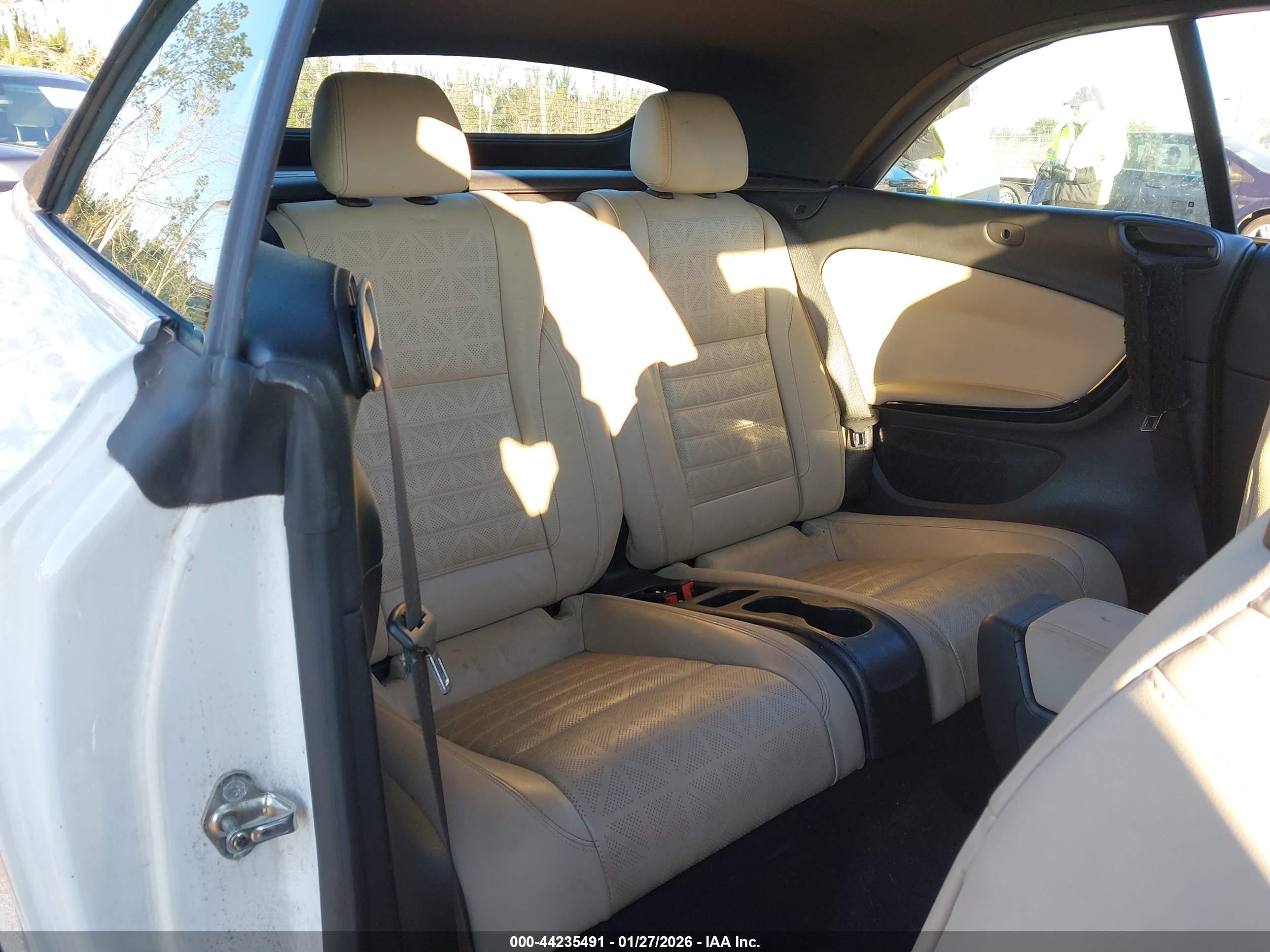 BUICK CASCADA image 8
