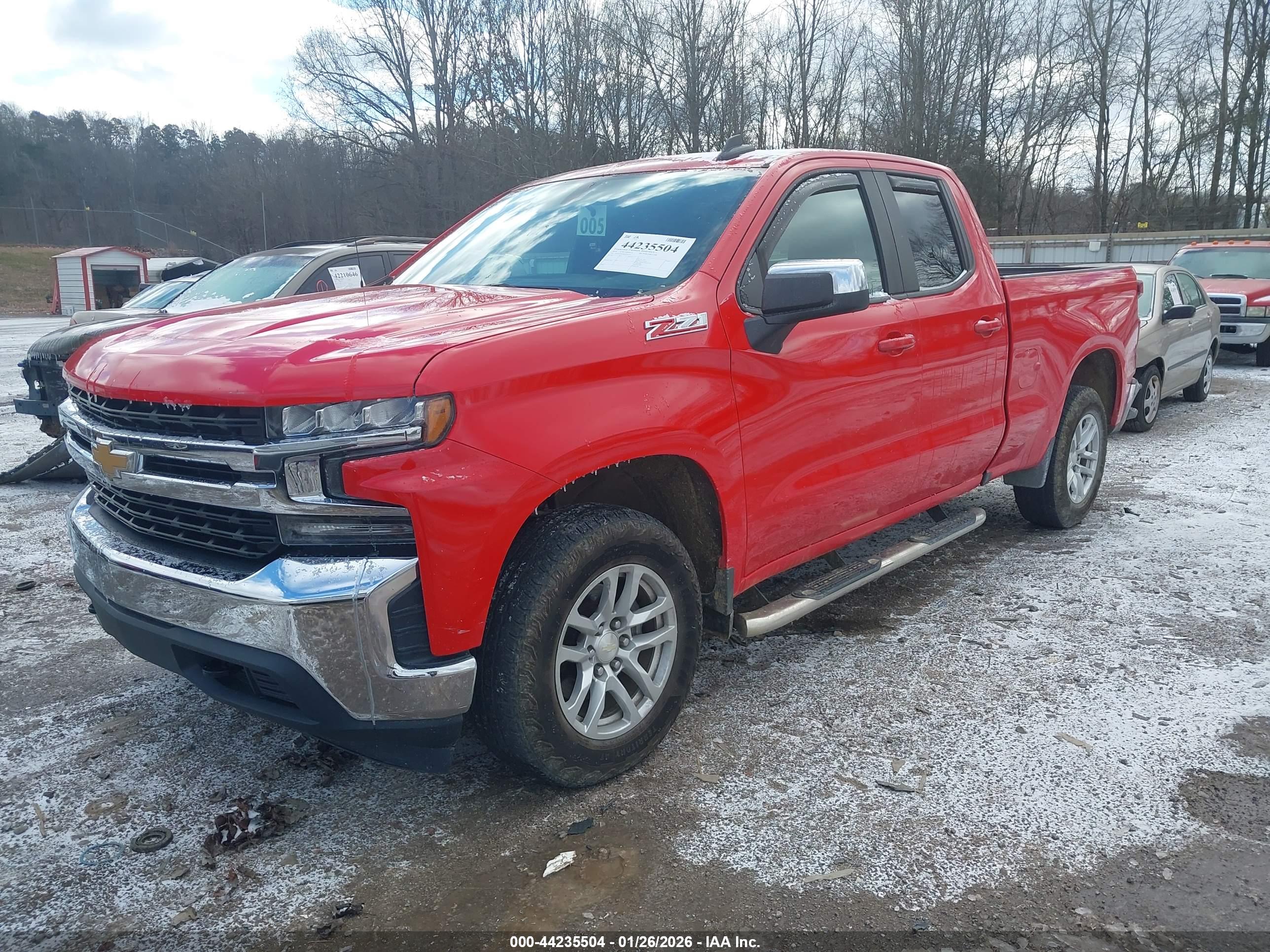 CHEVROLET SILVERADO image 2