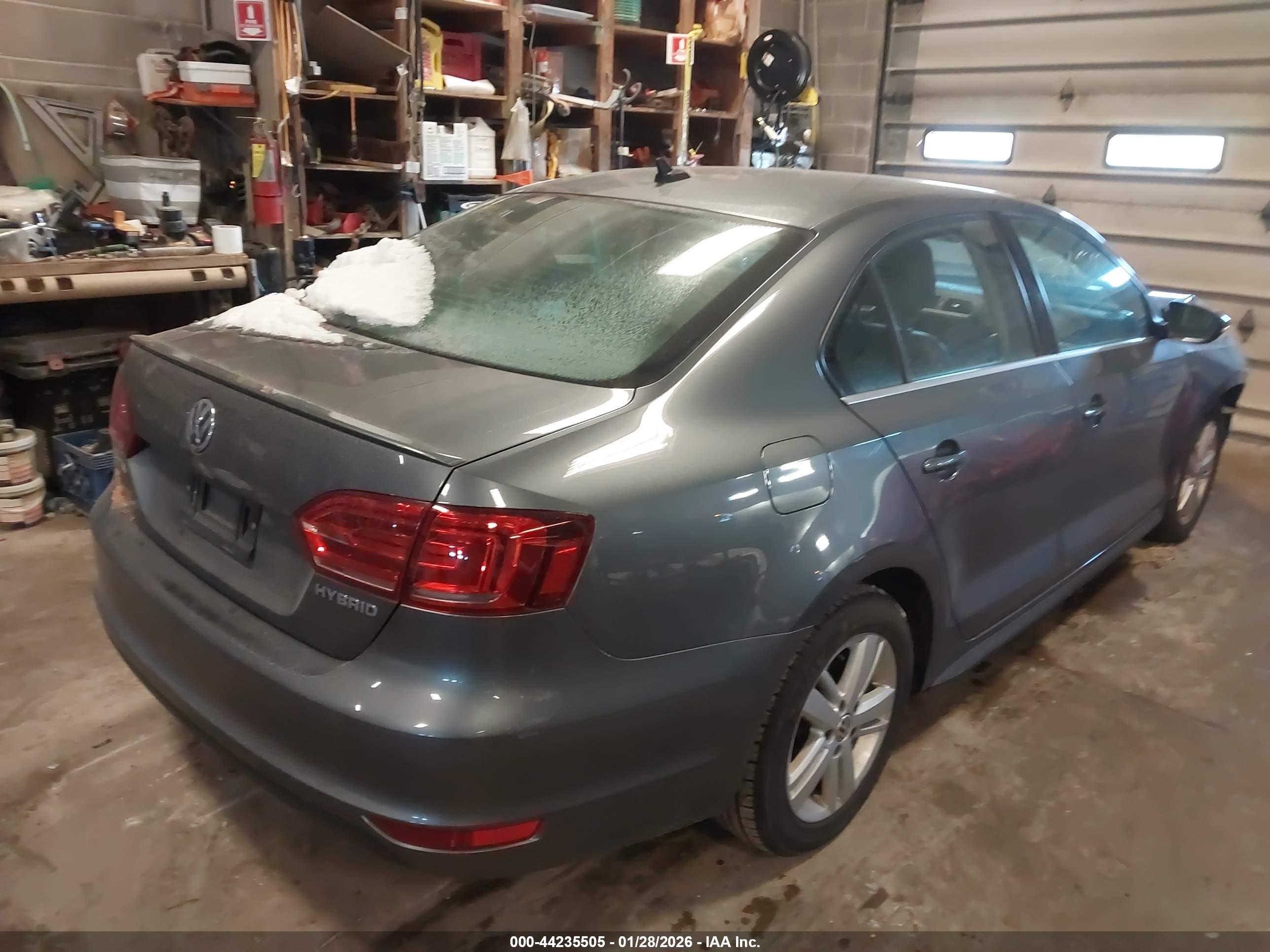 VOLKSWAGEN JETTA image 4