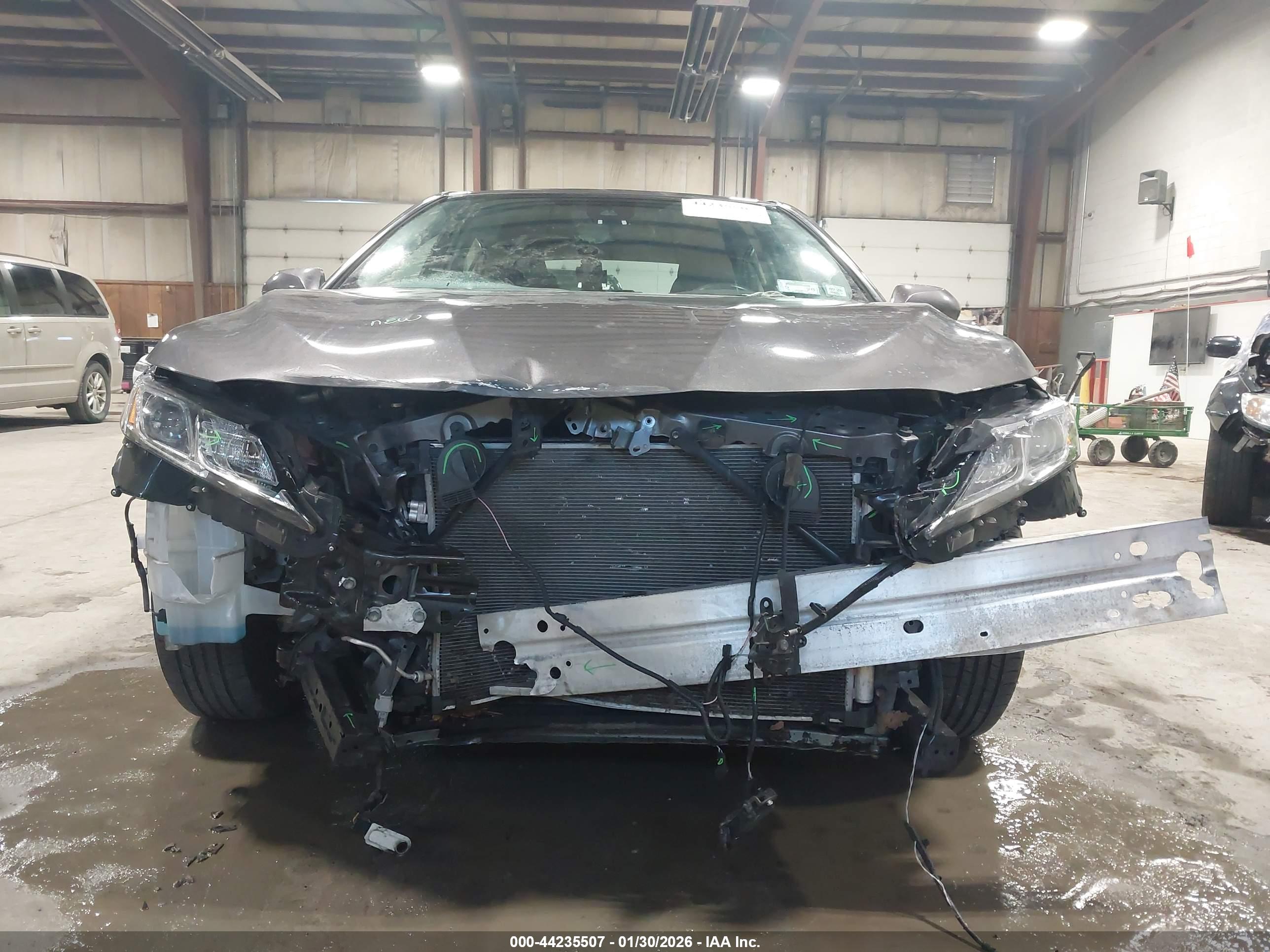 TOYOTA CAMRY image 6