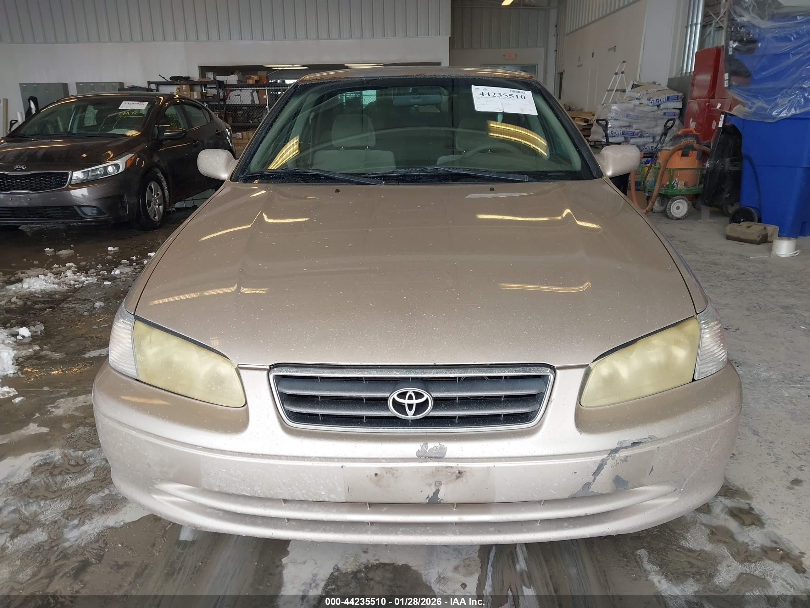 TOYOTA CAMRY image 6
