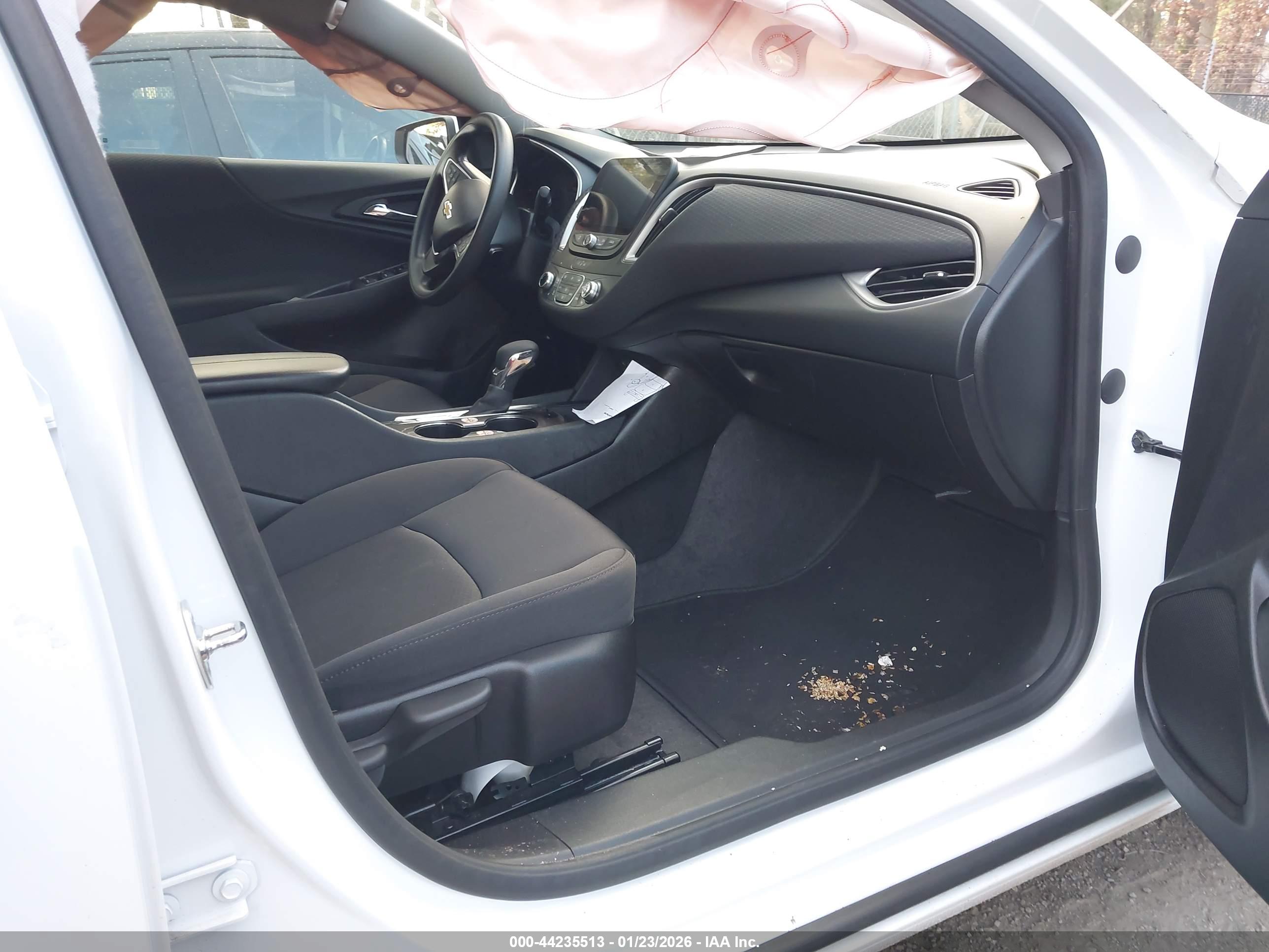 CHEVROLET MALIBU image 5