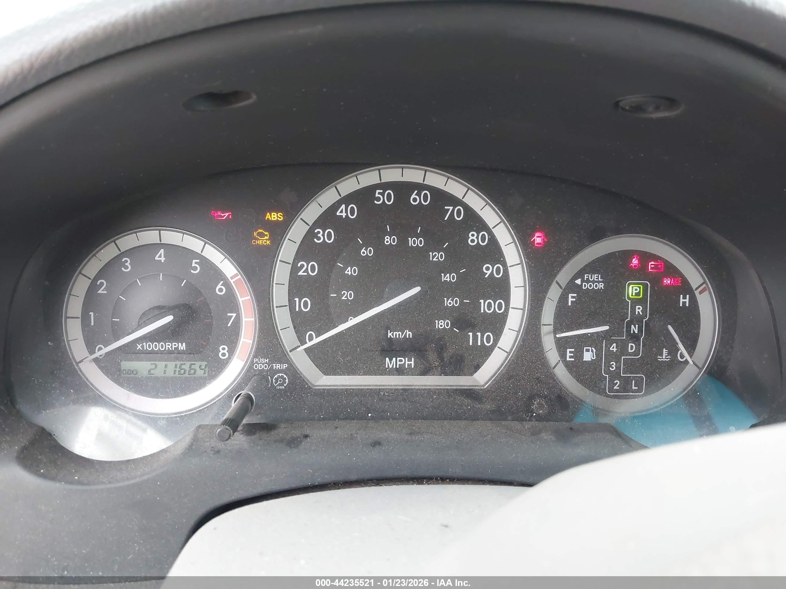 TOYOTA SIENNA image 7