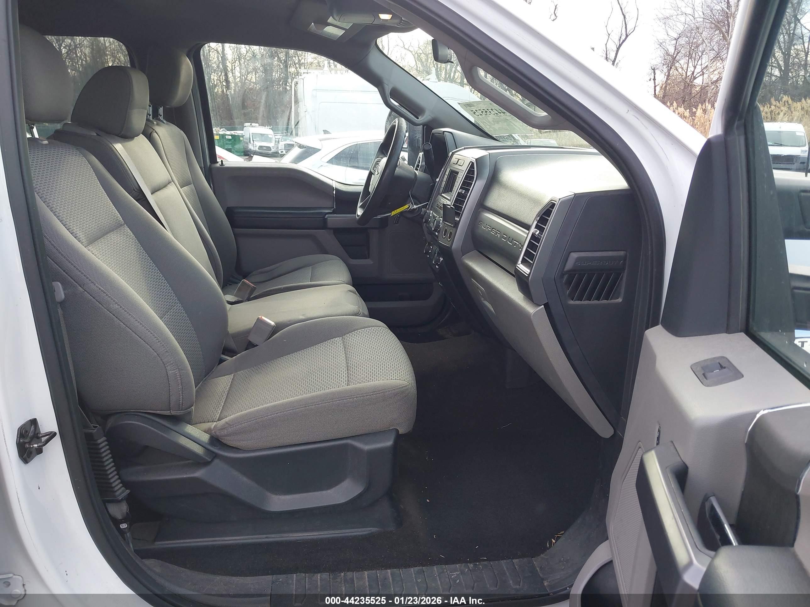 FORD F-250 image 5