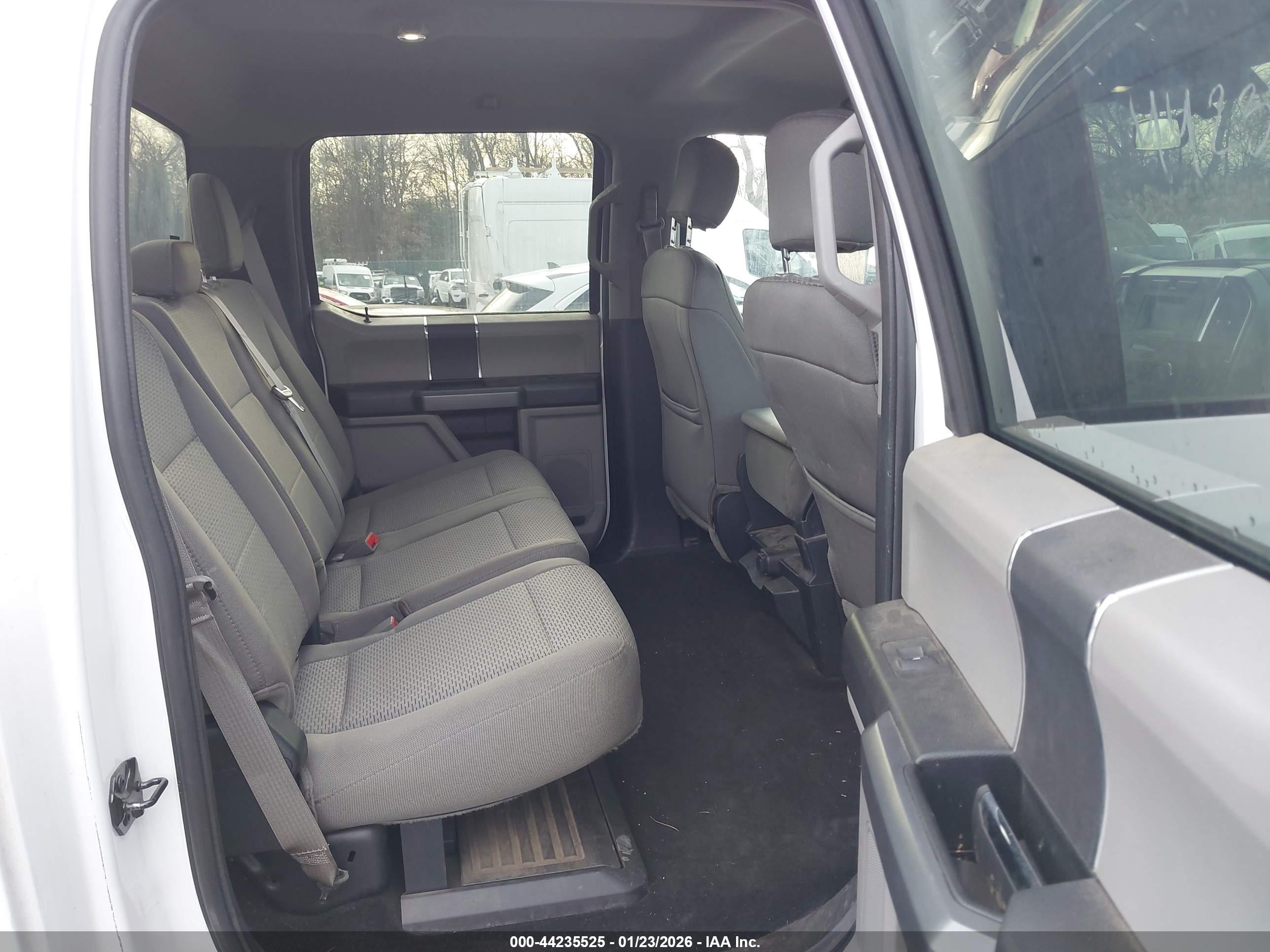 FORD F-250 image 8