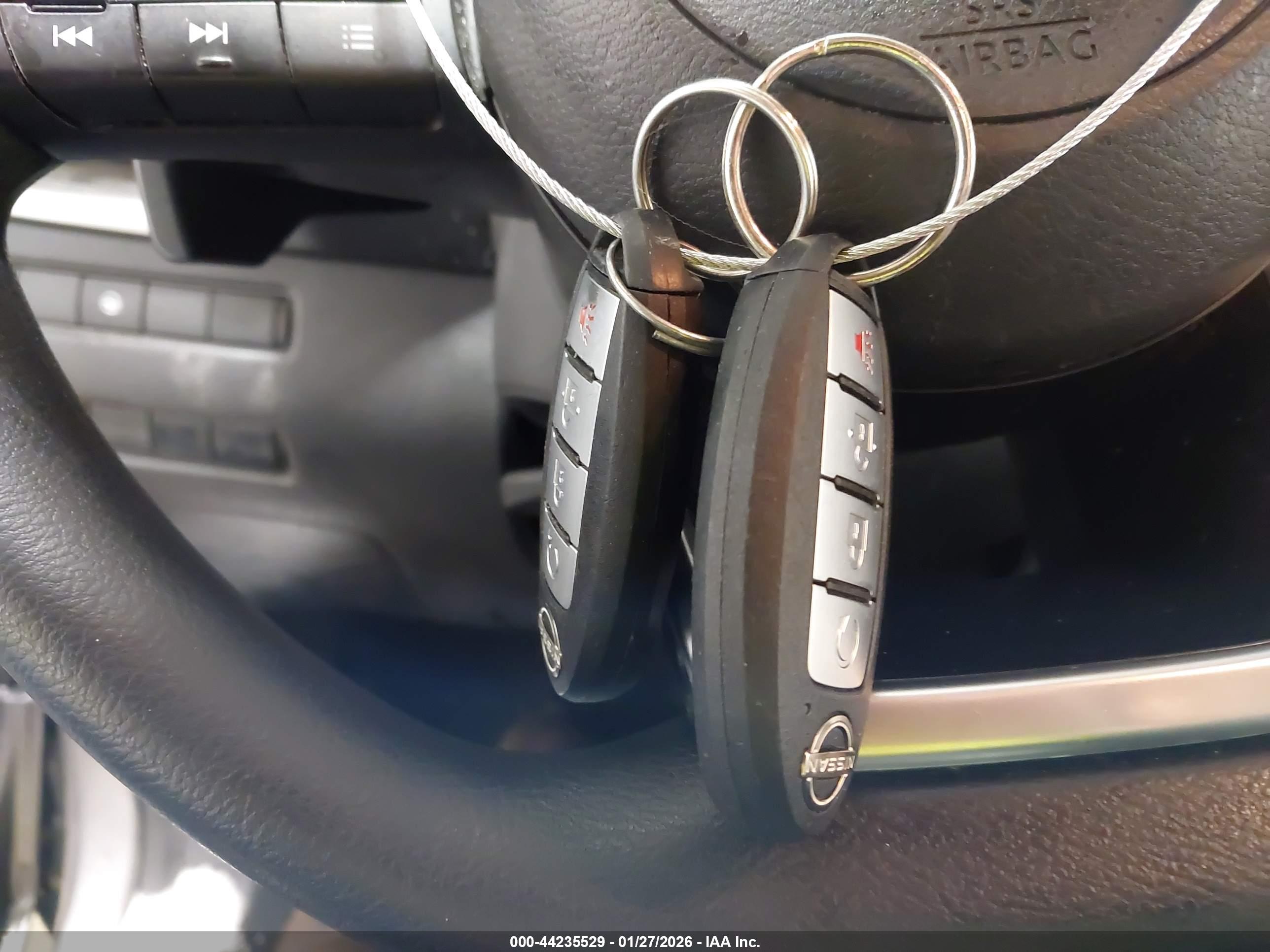 NISSAN ROGUE image 11