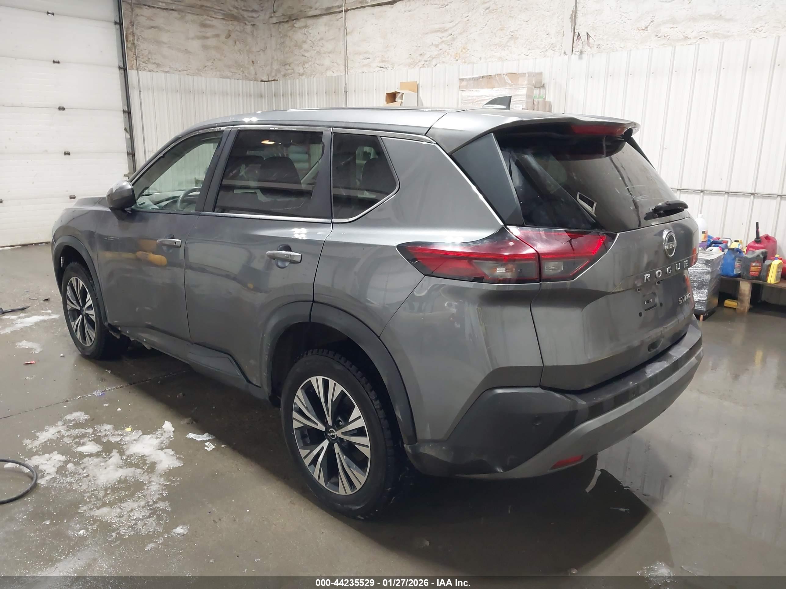 NISSAN ROGUE image 3