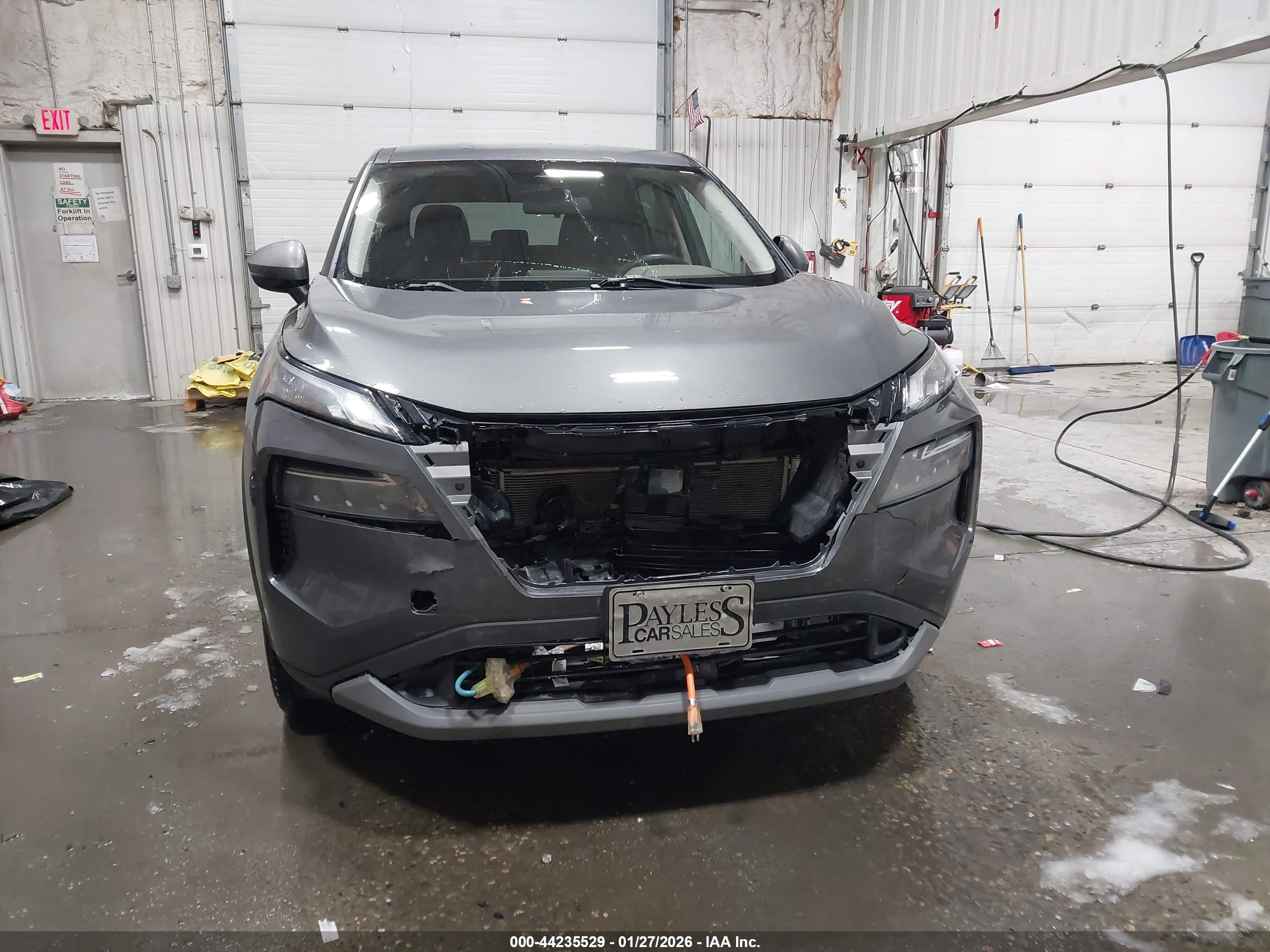 NISSAN ROGUE image 6