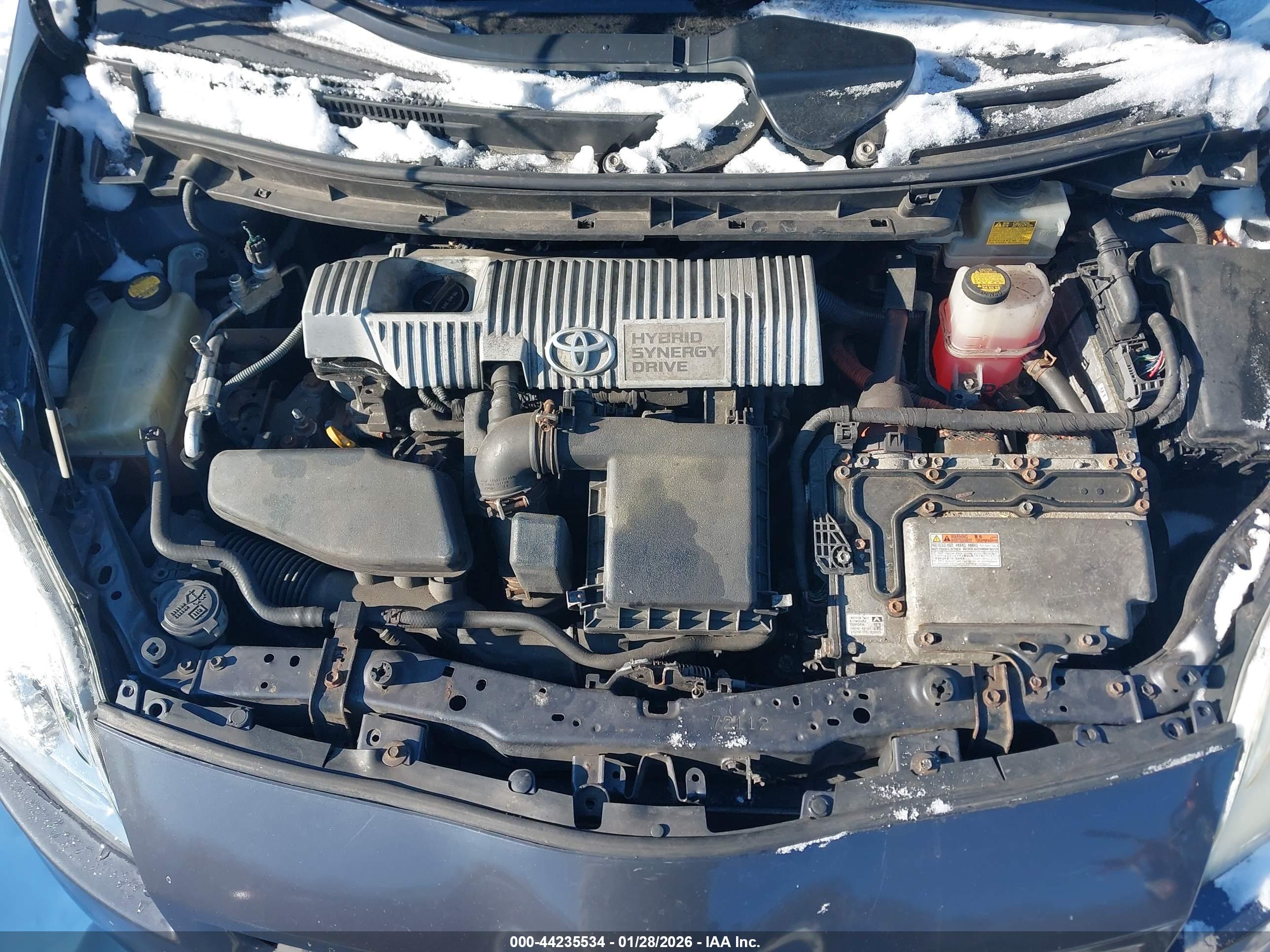 TOYOTA PRIUS image 10