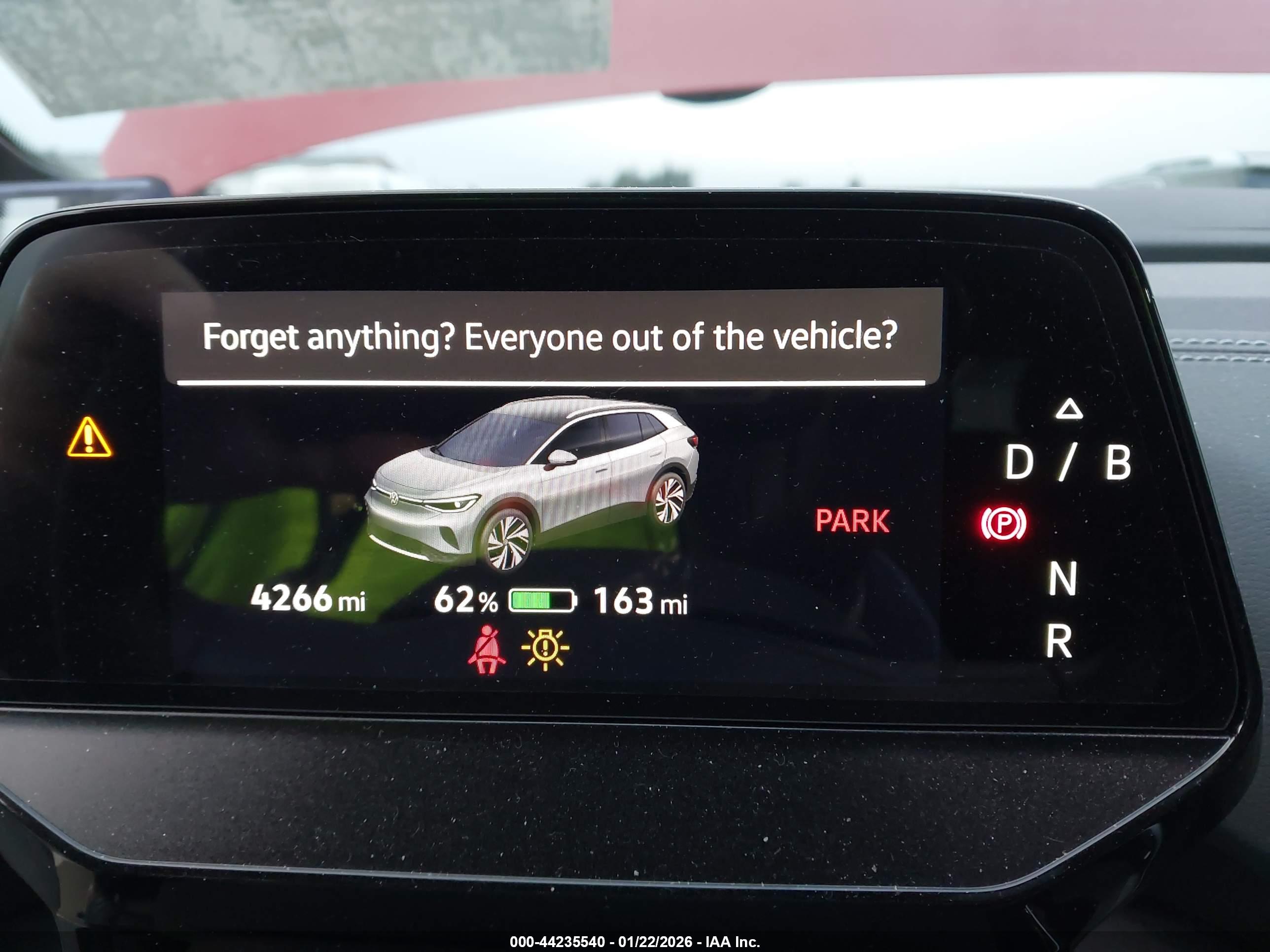 VOLKSWAGEN ID.4 image 7