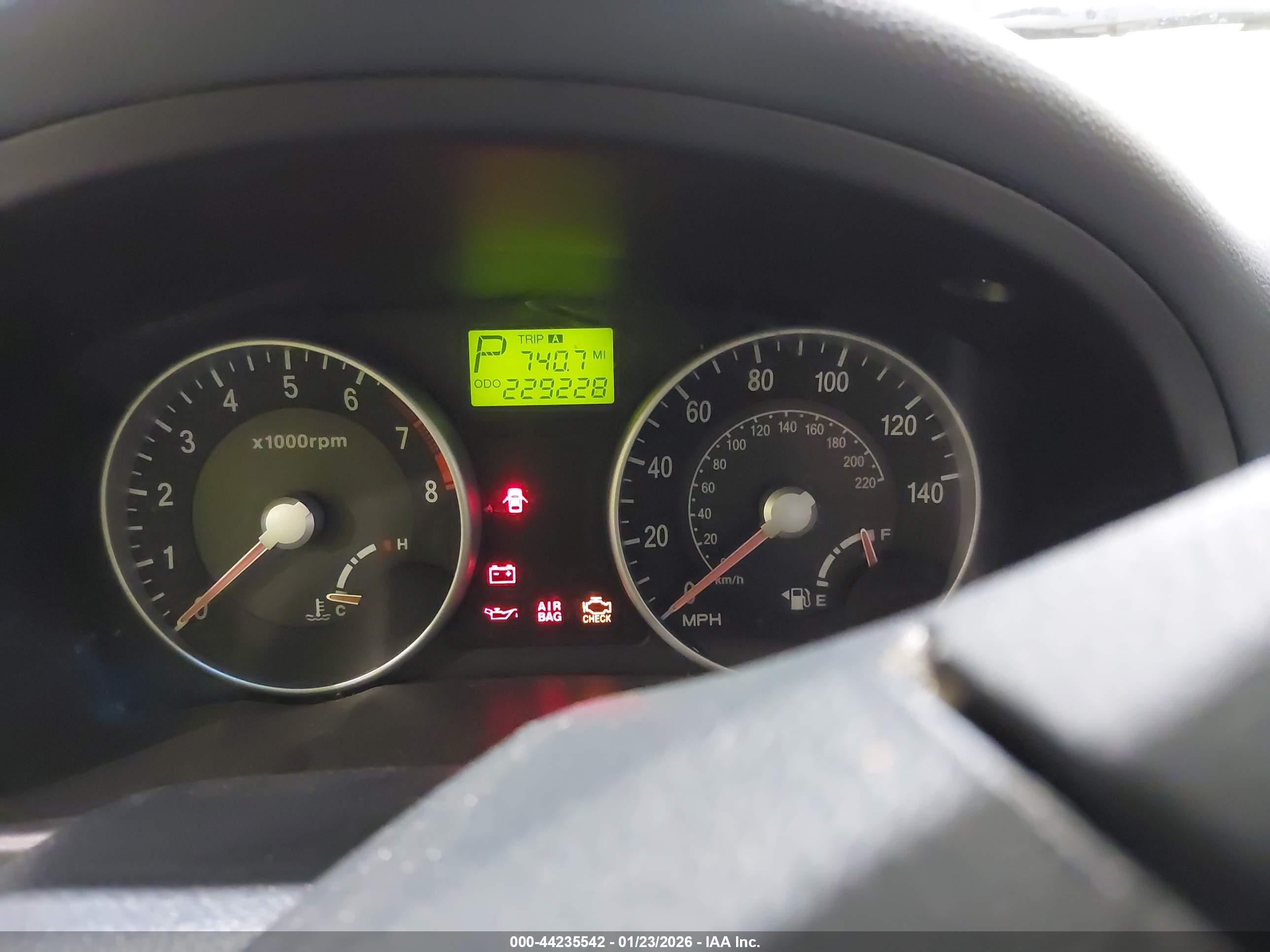 HYUNDAI ACCENT image 7
