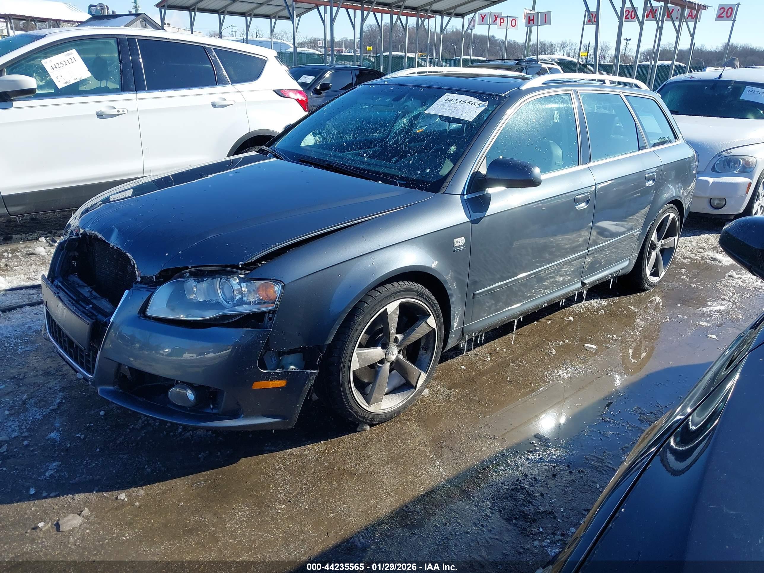 AUDI A4 image 2