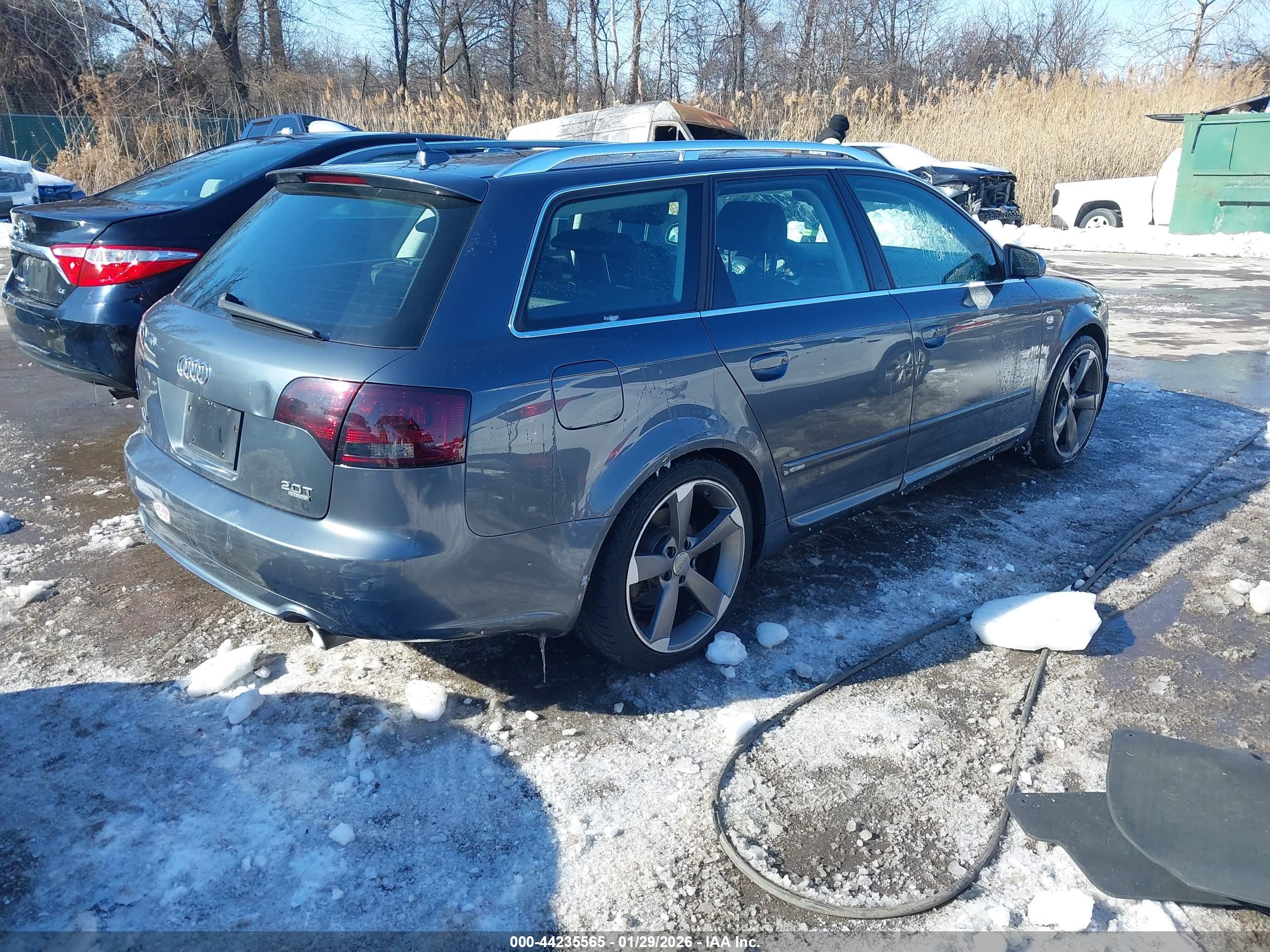 AUDI A4 image 4