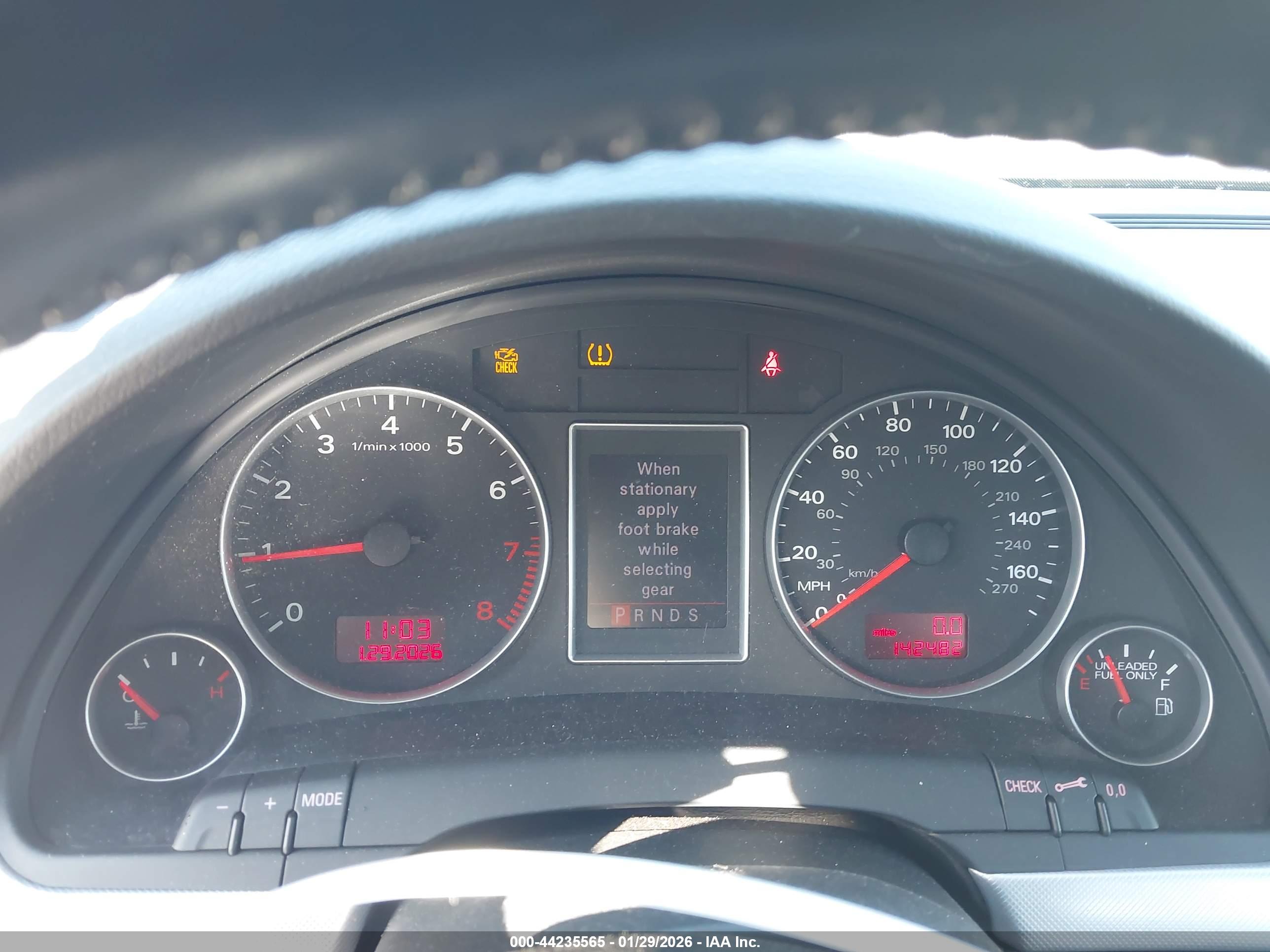 AUDI A4 image 7