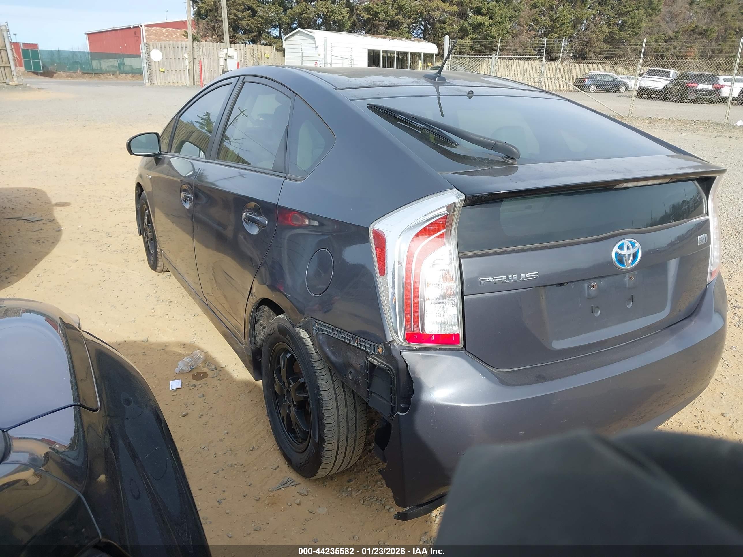 TOYOTA PRIUS image 3