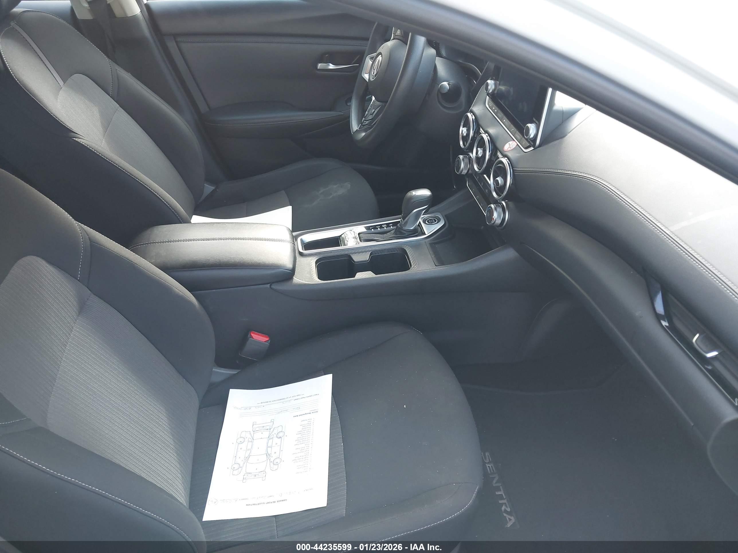 NISSAN SENTRA image 5