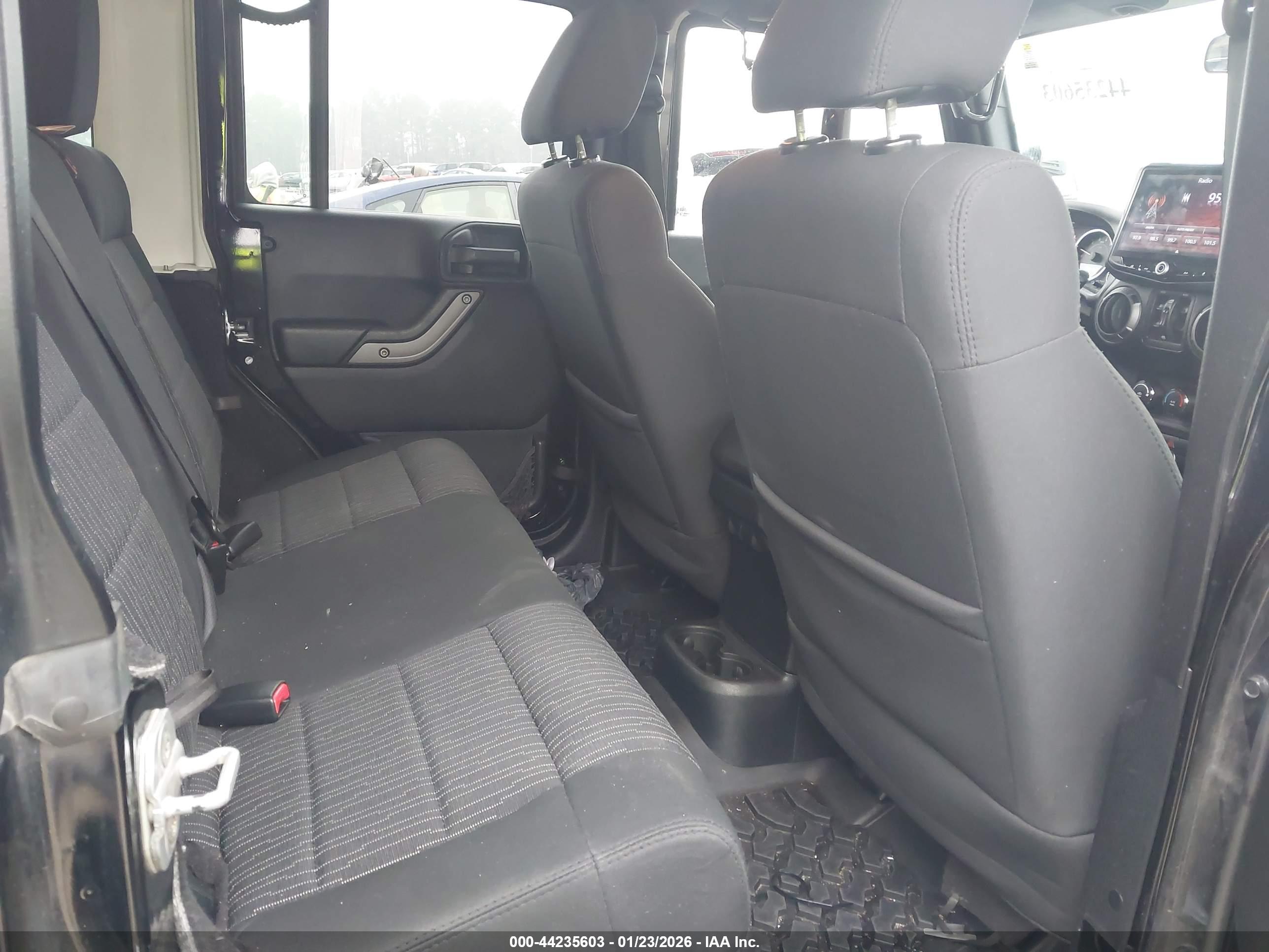 JEEP WRANGLER image 8