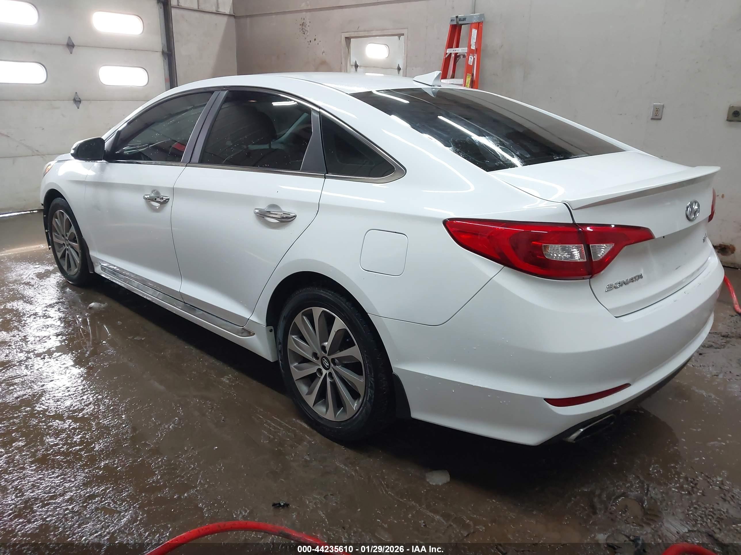 HYUNDAI SONATA image 3