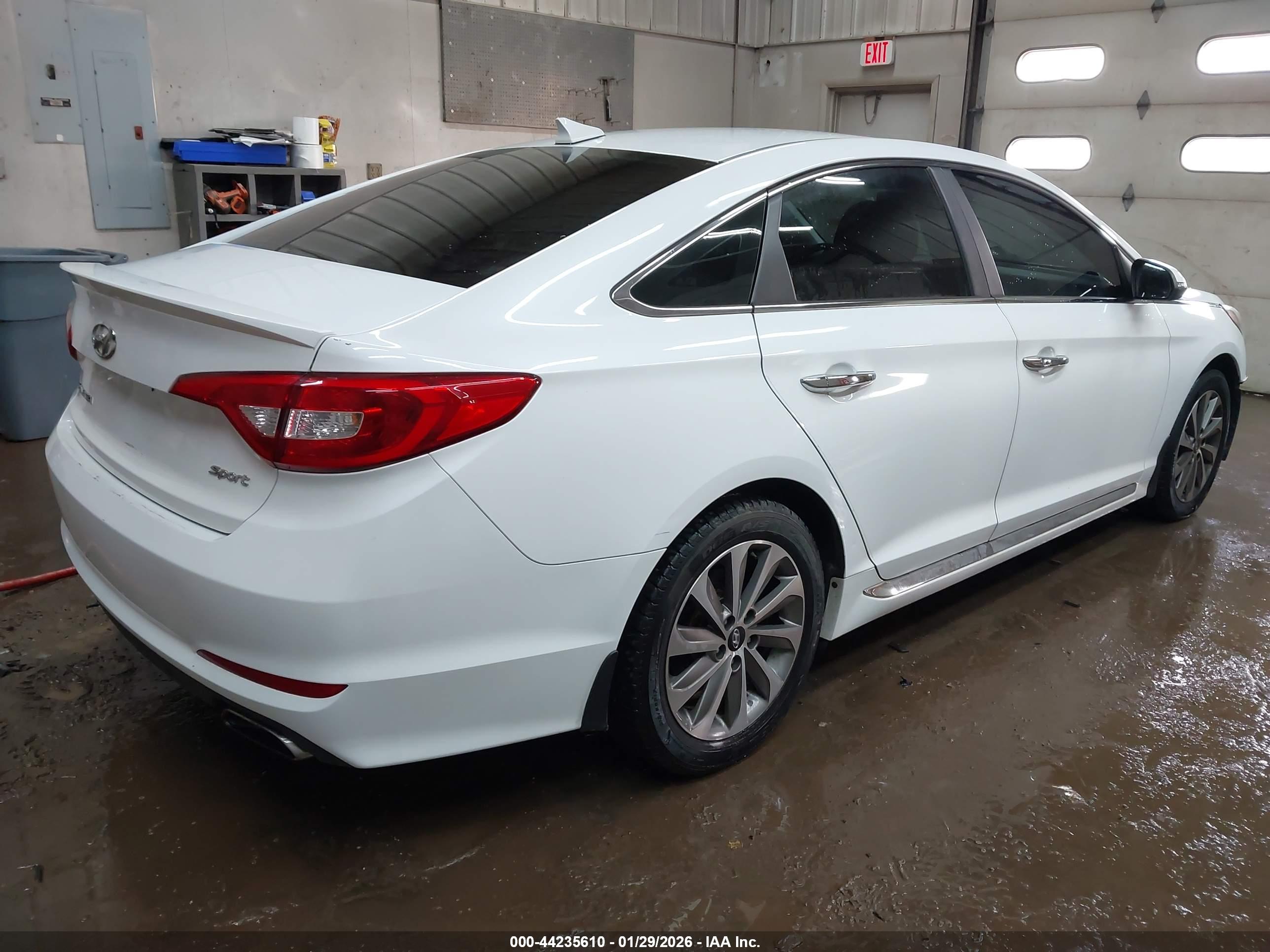 HYUNDAI SONATA image 4