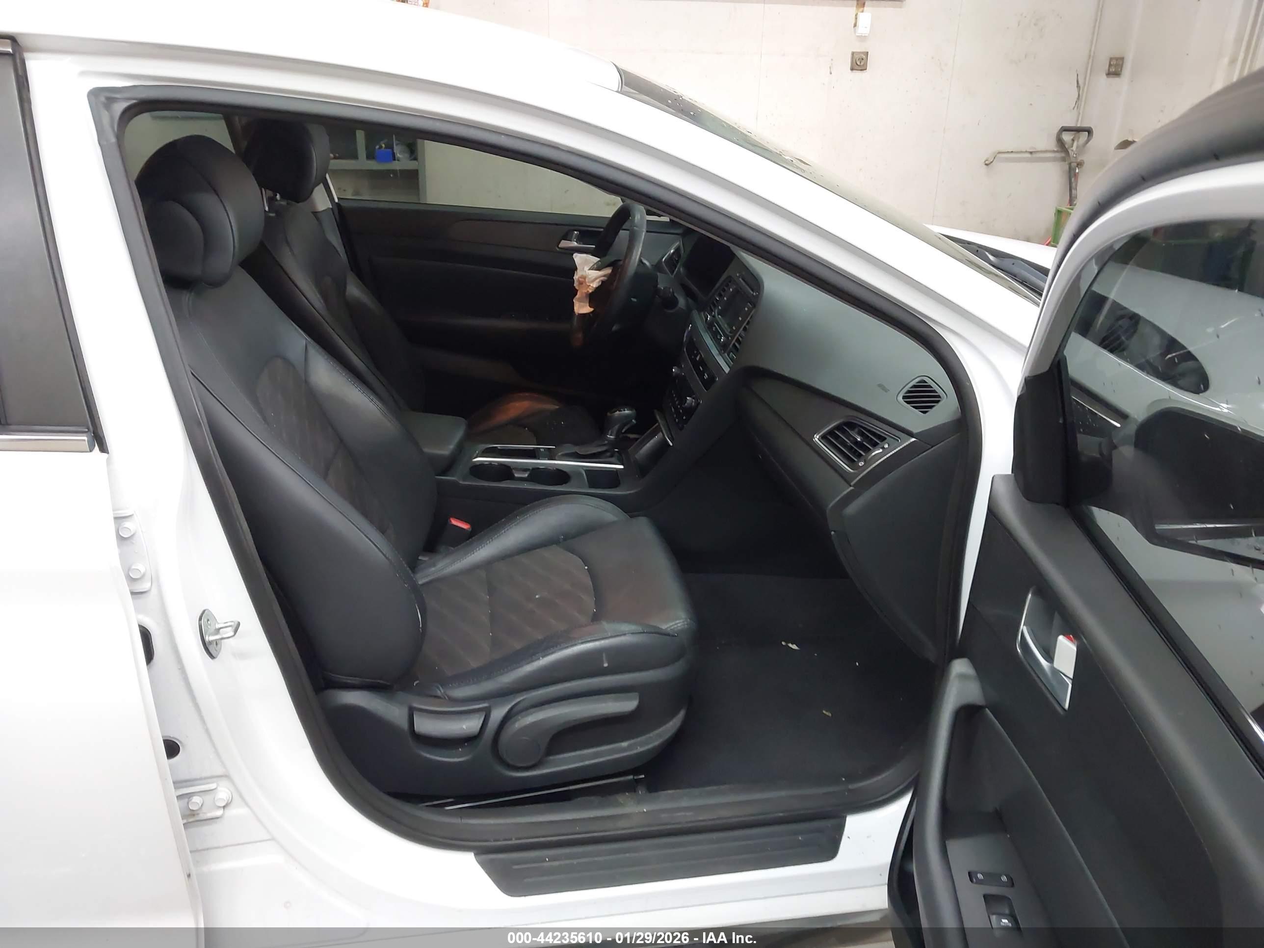 HYUNDAI SONATA image 5