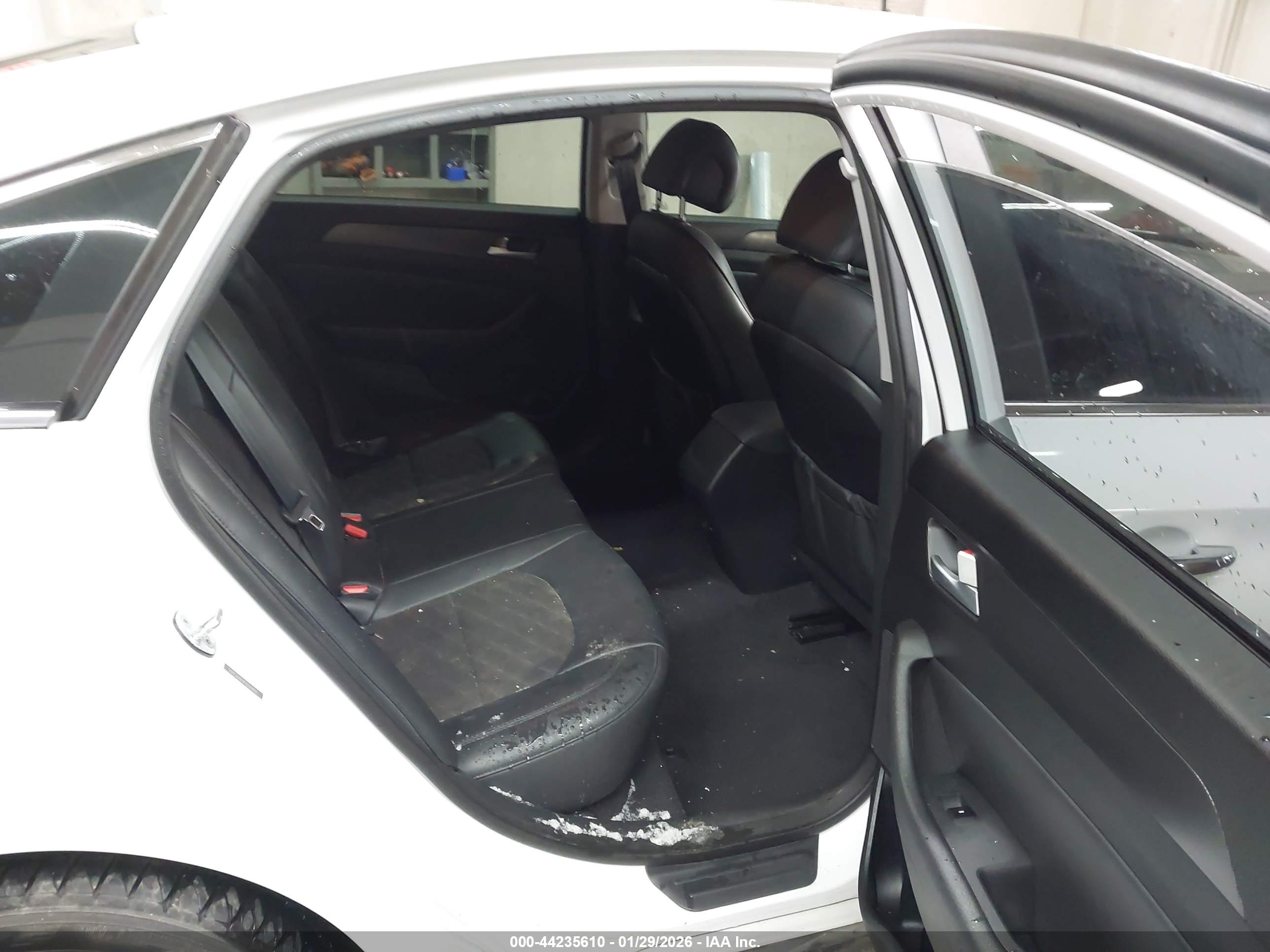 HYUNDAI SONATA image 8