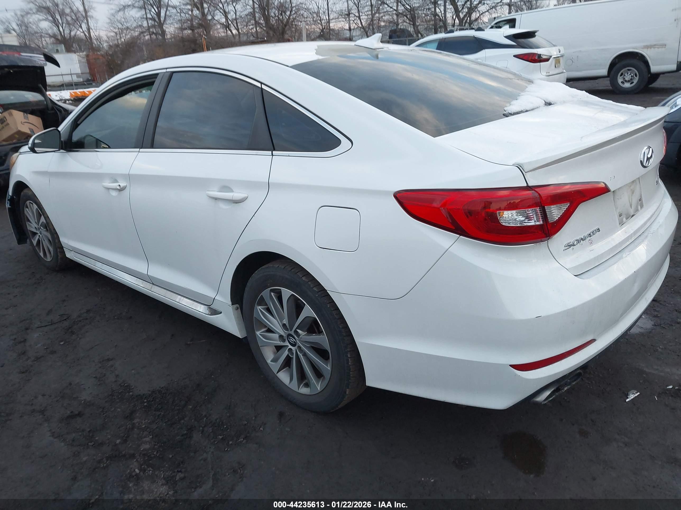 HYUNDAI SONATA image 3