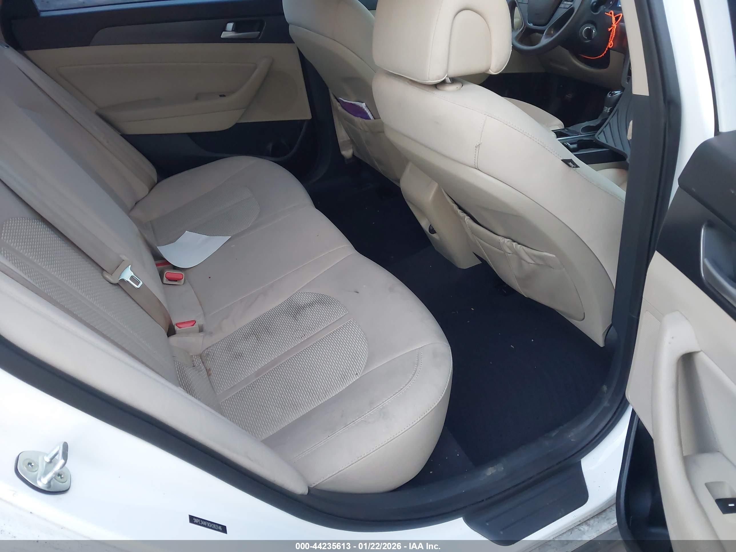 HYUNDAI SONATA image 8