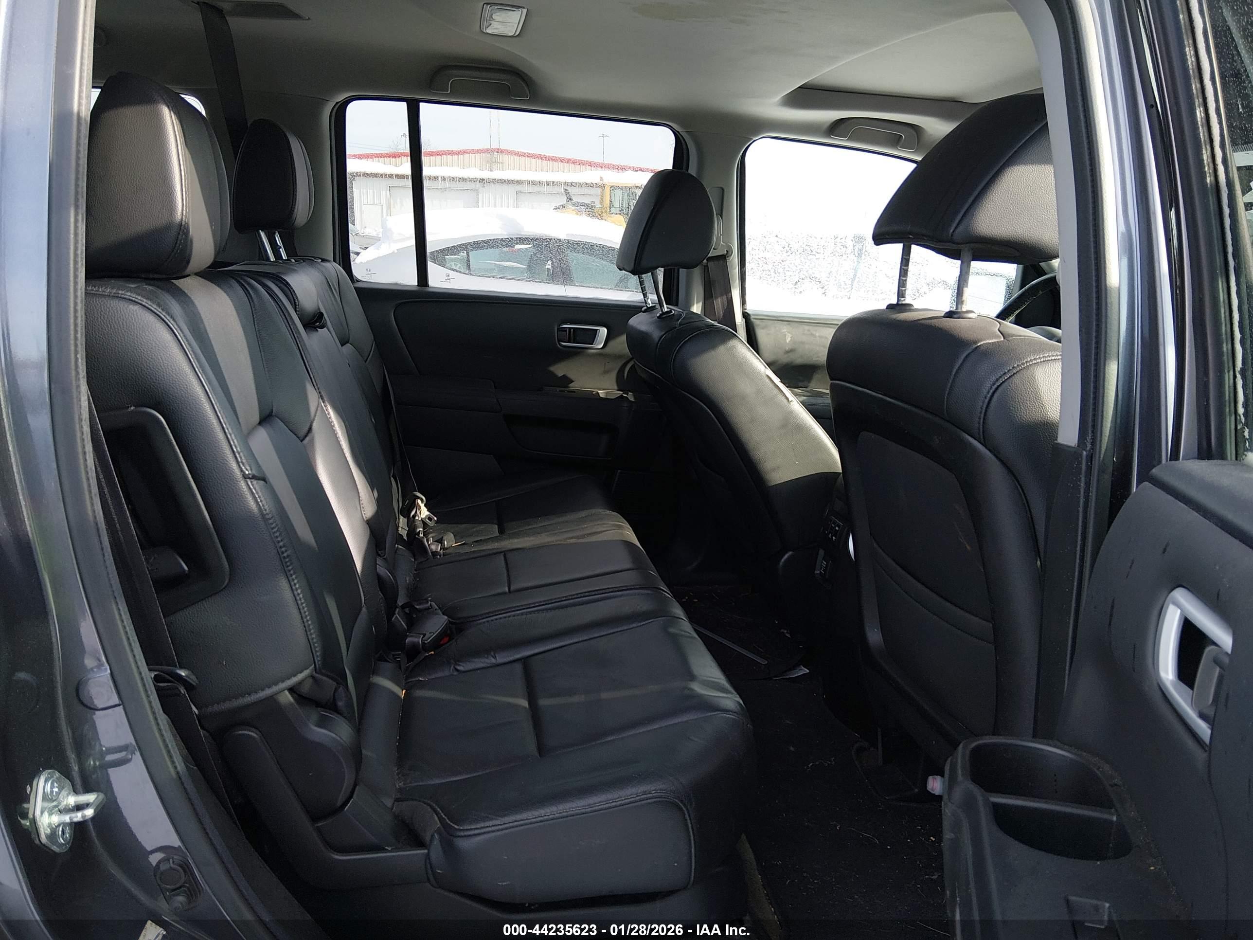 HONDA PILOT image 8