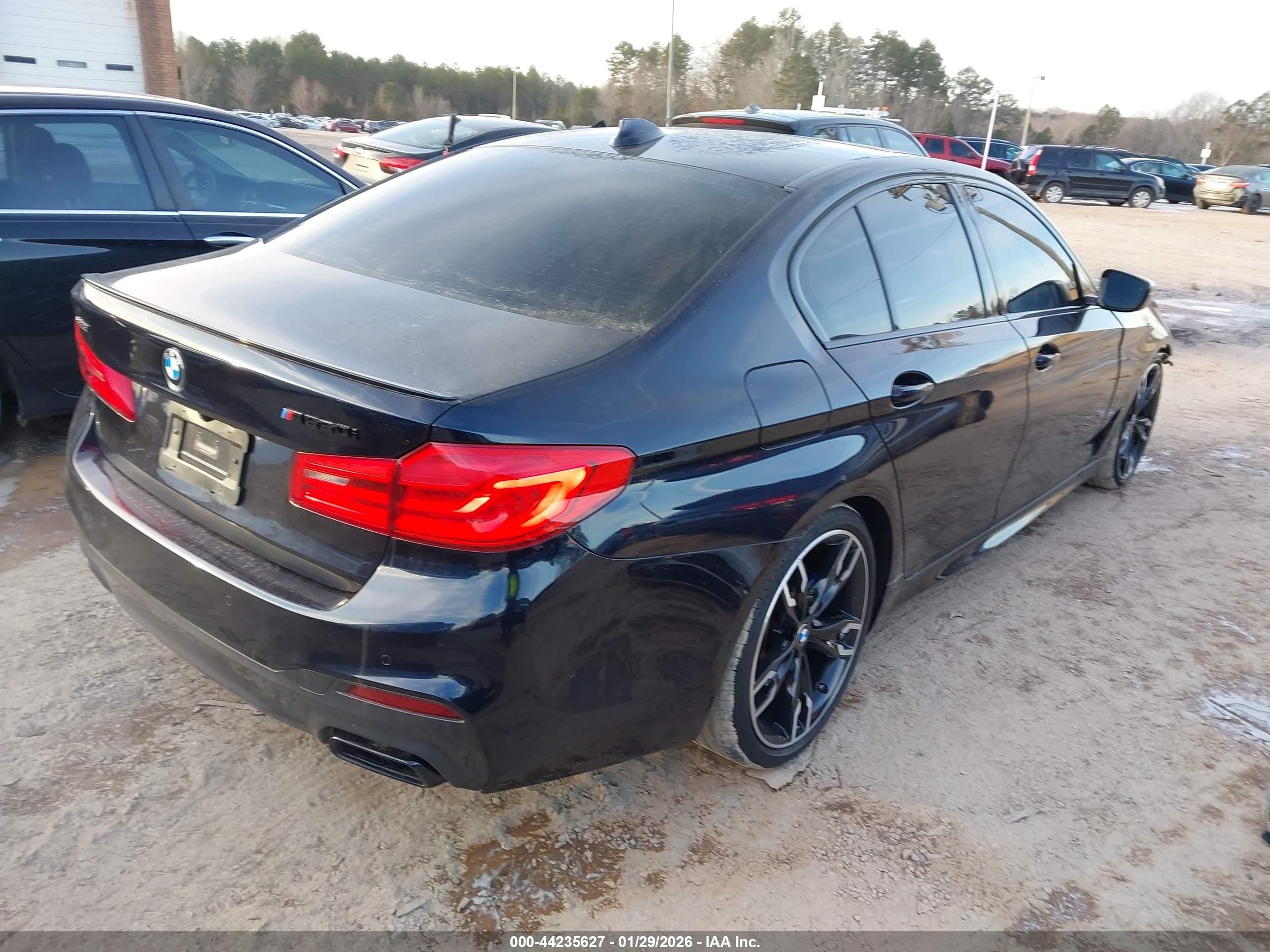 BMW M550I image 4