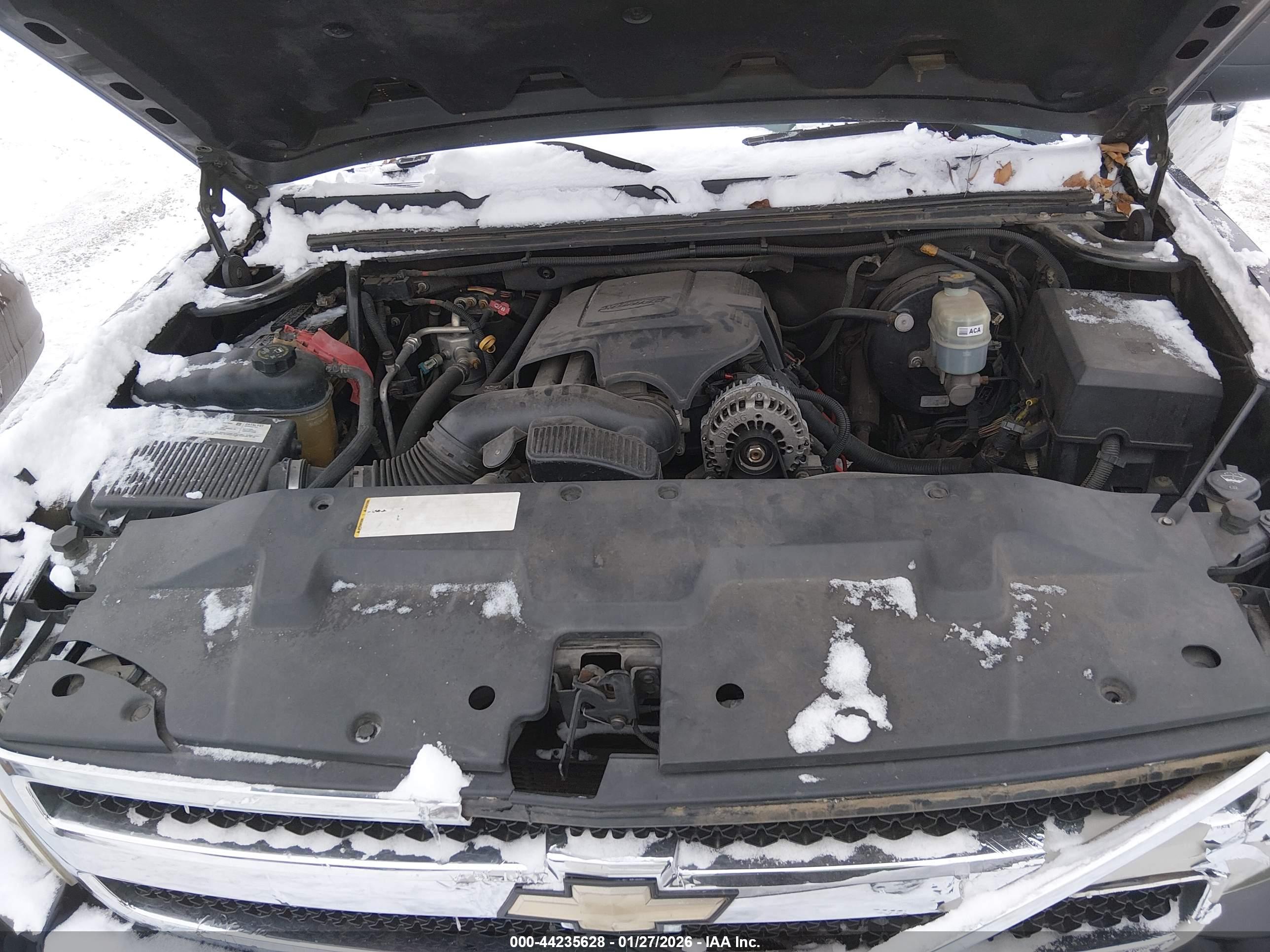 CHEVROLET SILVERADO image 10