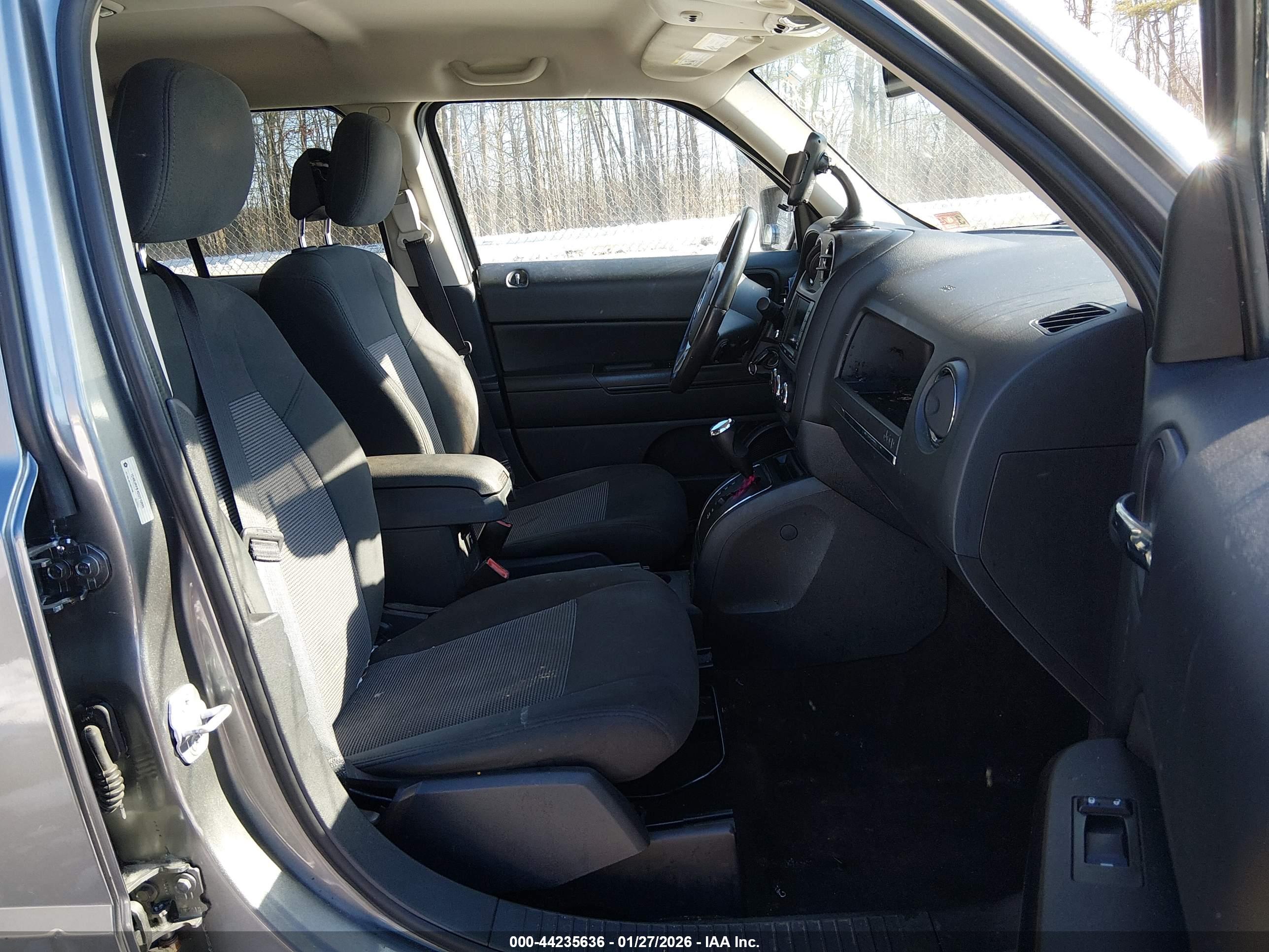 JEEP PATRIOT image 5
