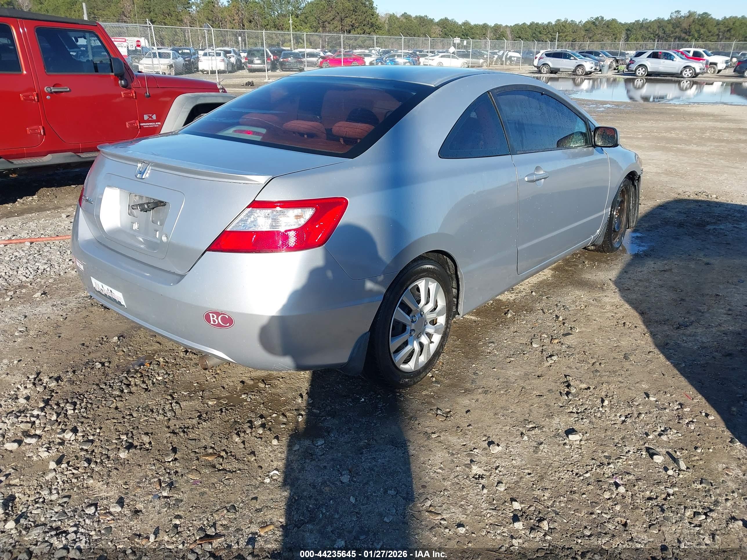HONDA CIVIC image 4