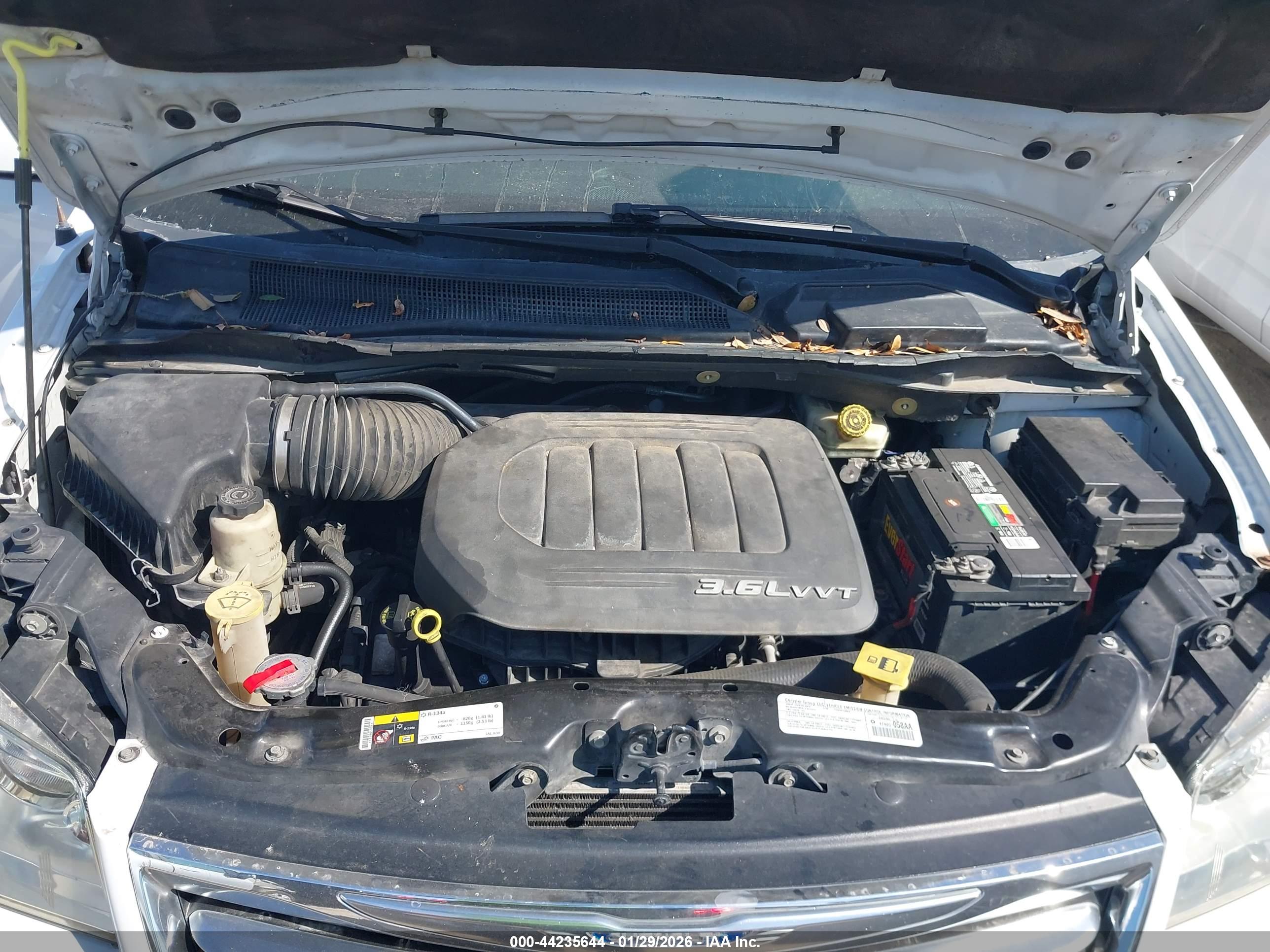CHRYSLER TOWN image 10