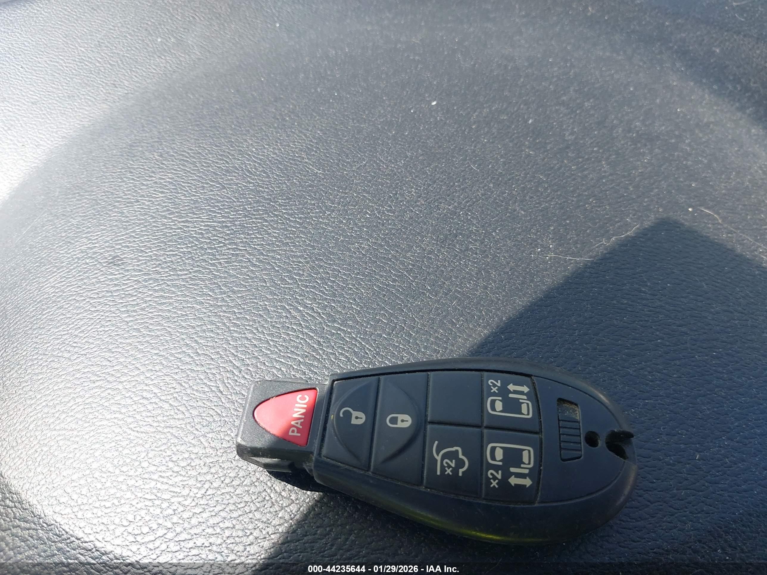 CHRYSLER TOWN image 11