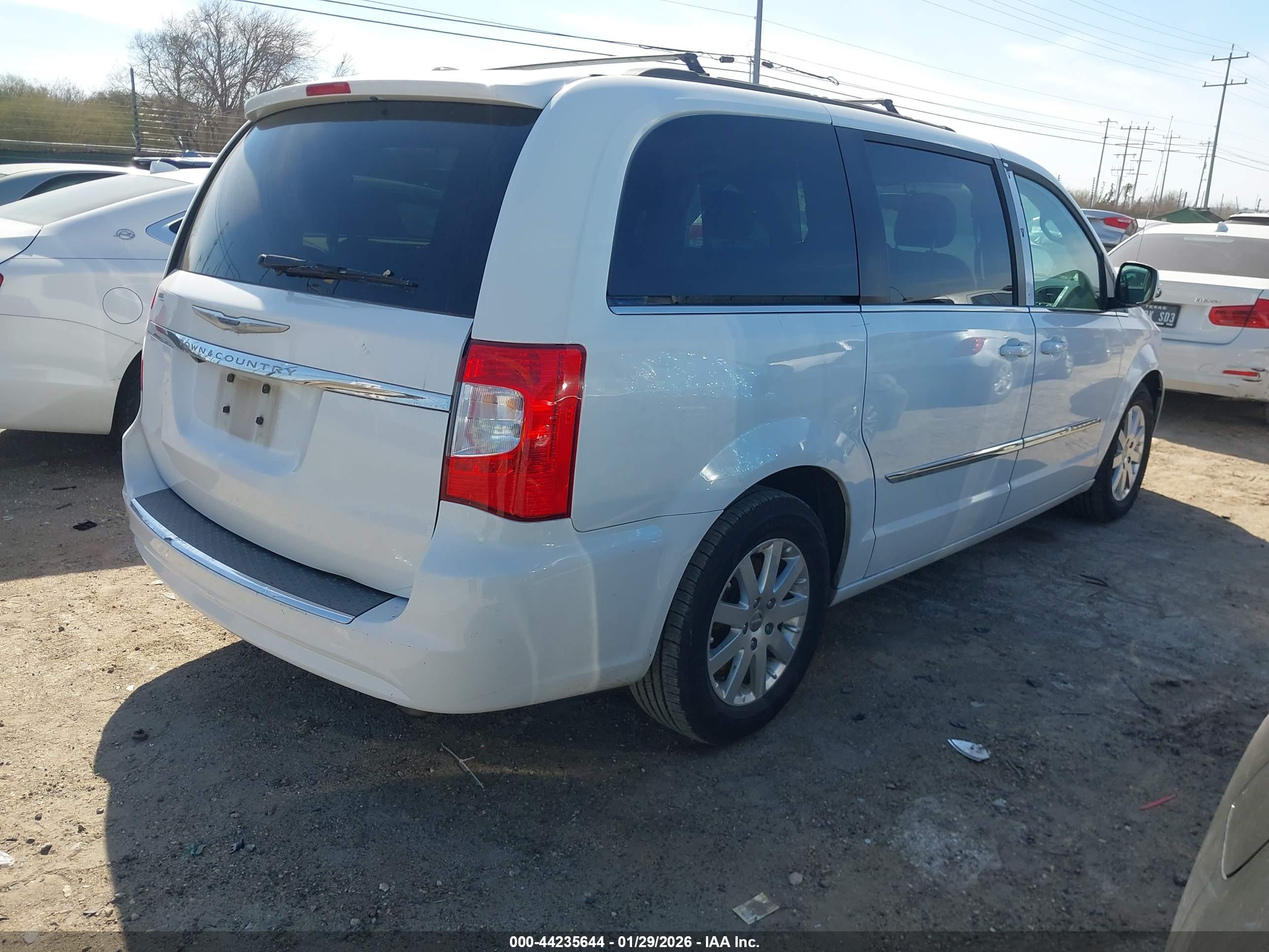 CHRYSLER TOWN image 4