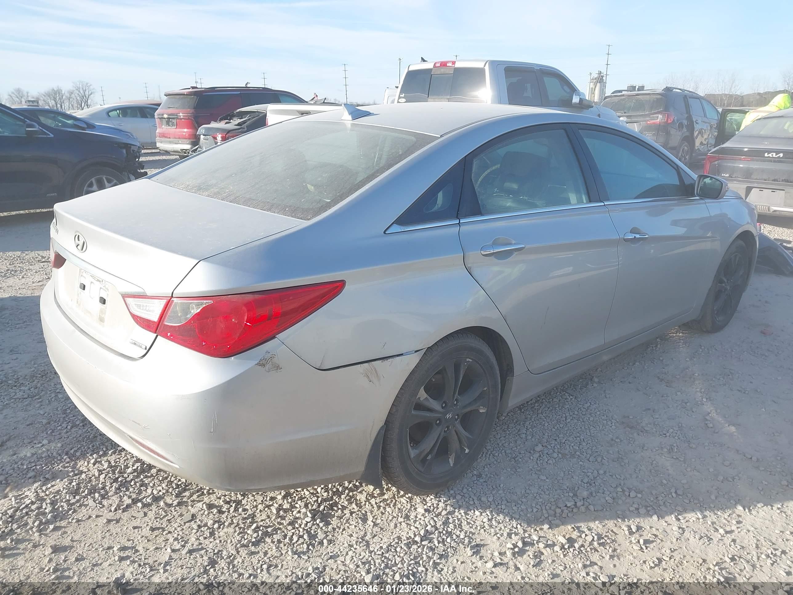 HYUNDAI SONATA image 4