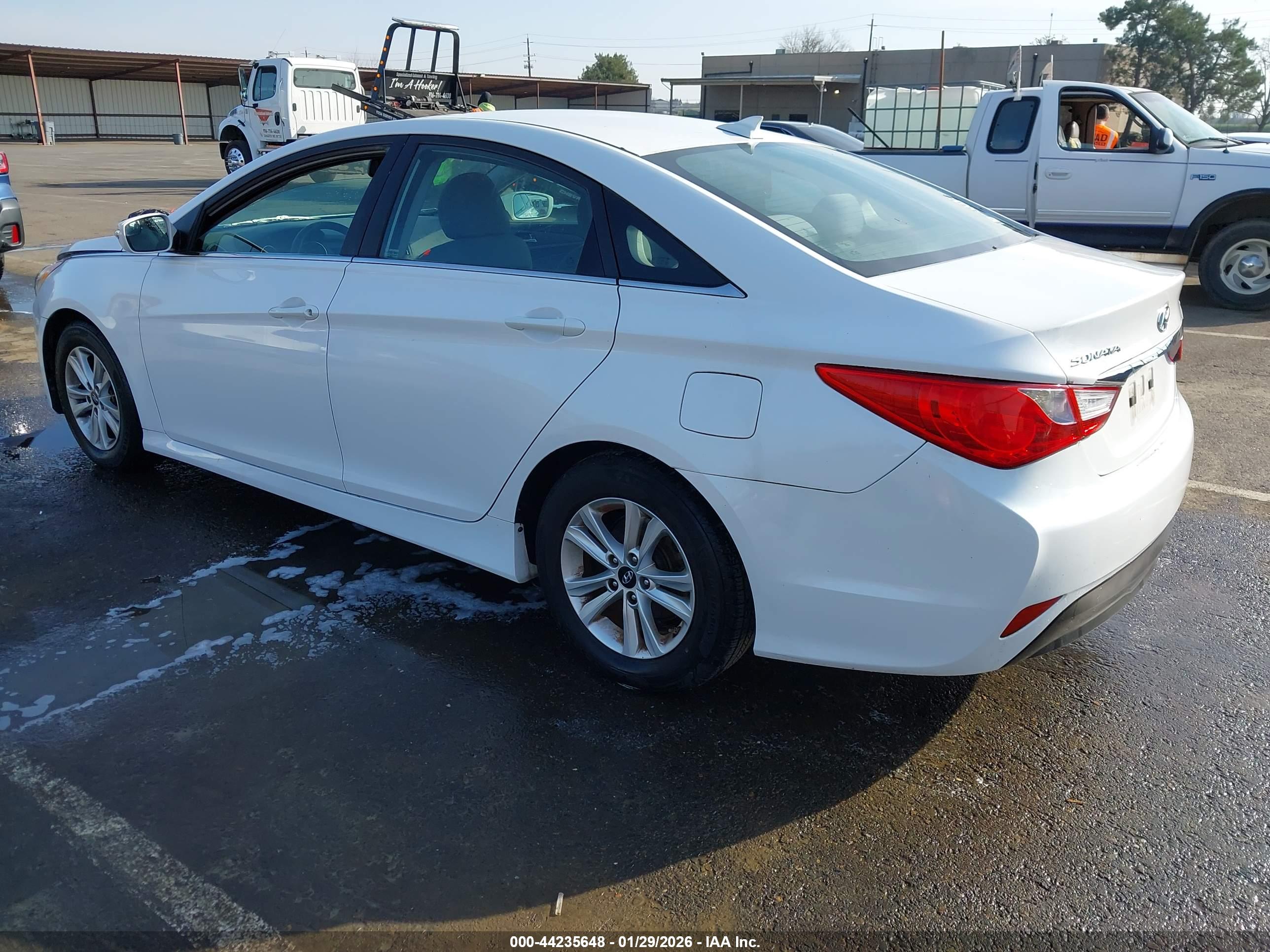 HYUNDAI SONATA image 3