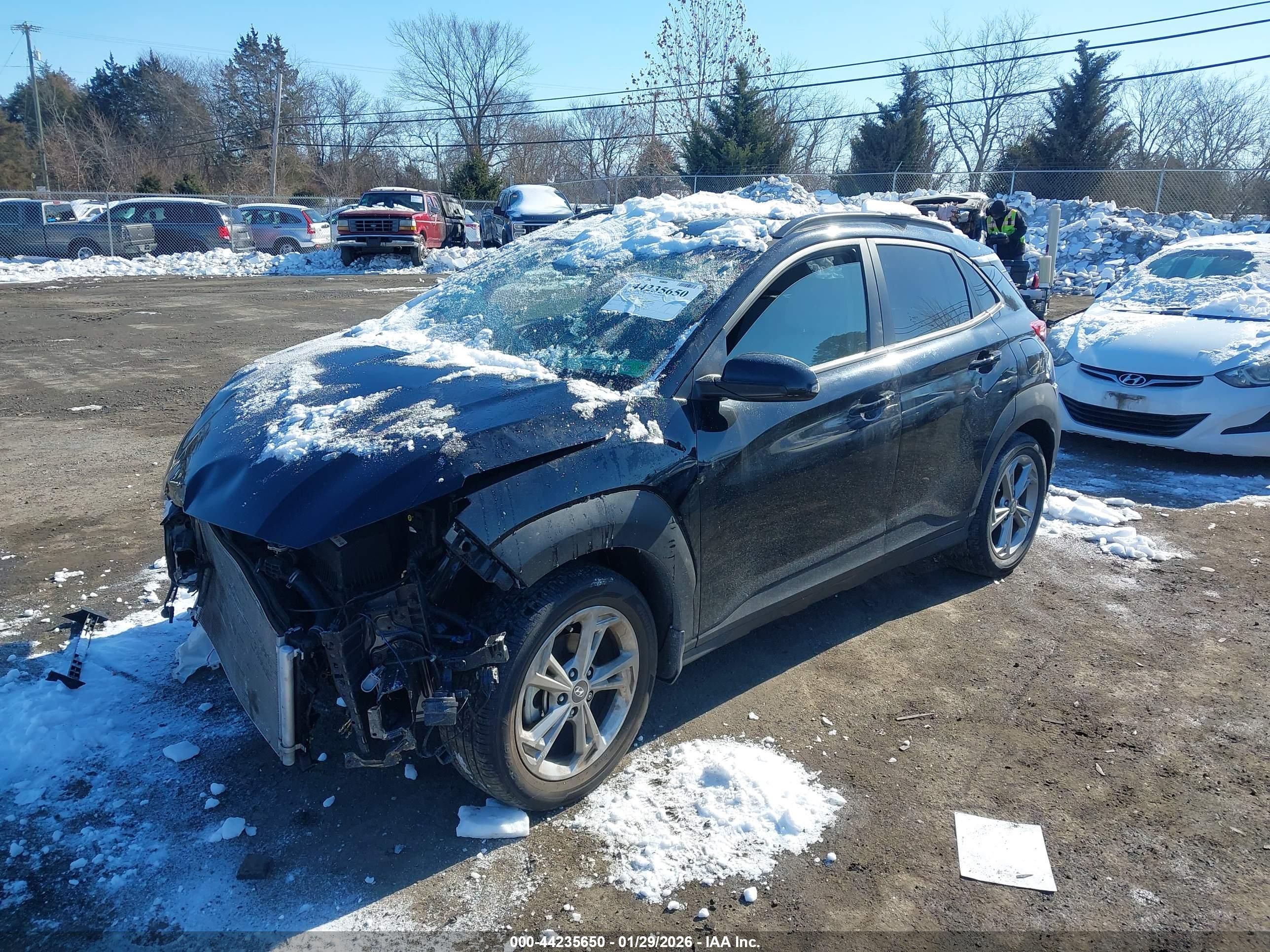 HYUNDAI KONA image 2