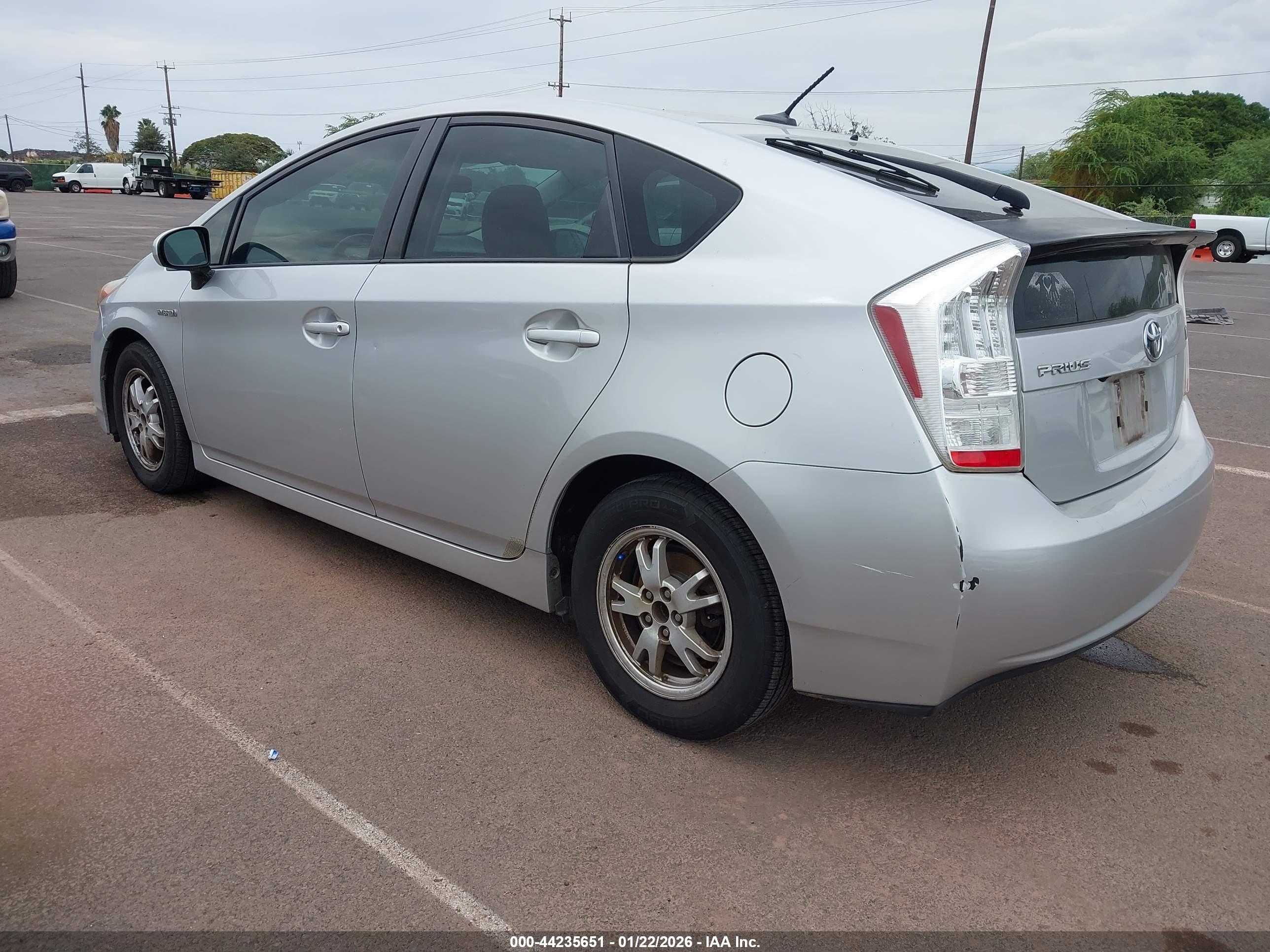 TOYOTA PRIUS image 3