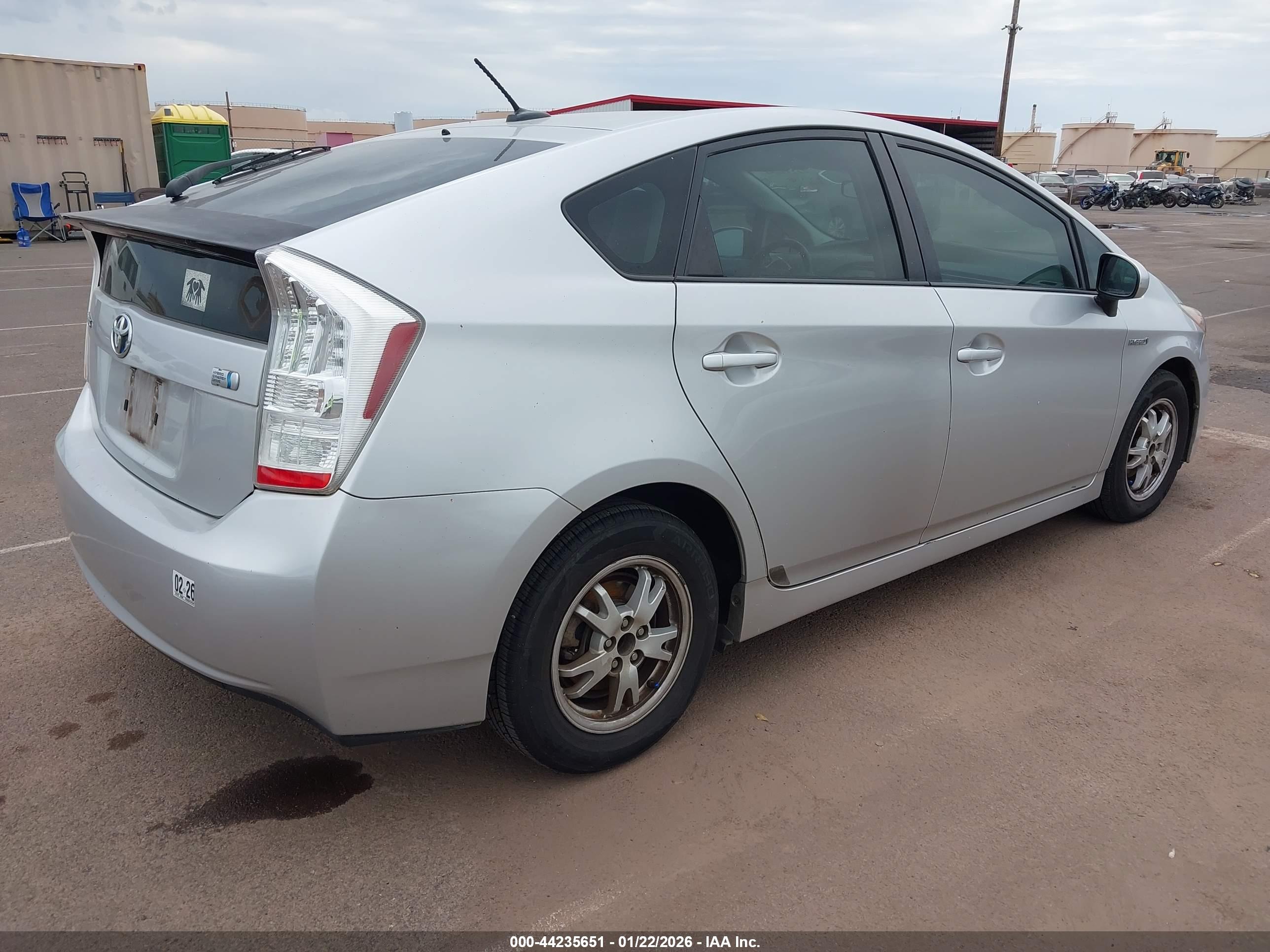 TOYOTA PRIUS image 4