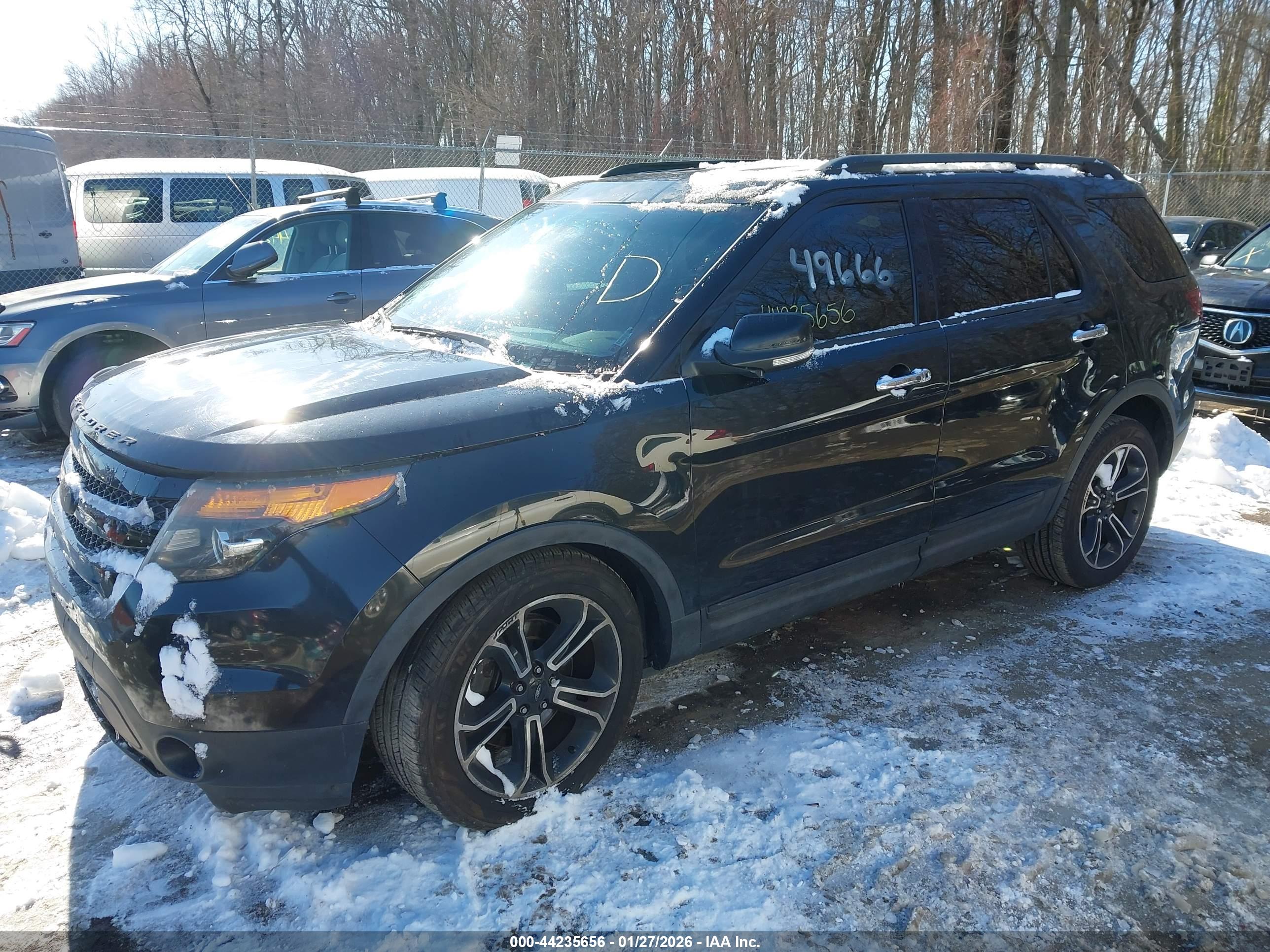 FORD EXPLORER image 2