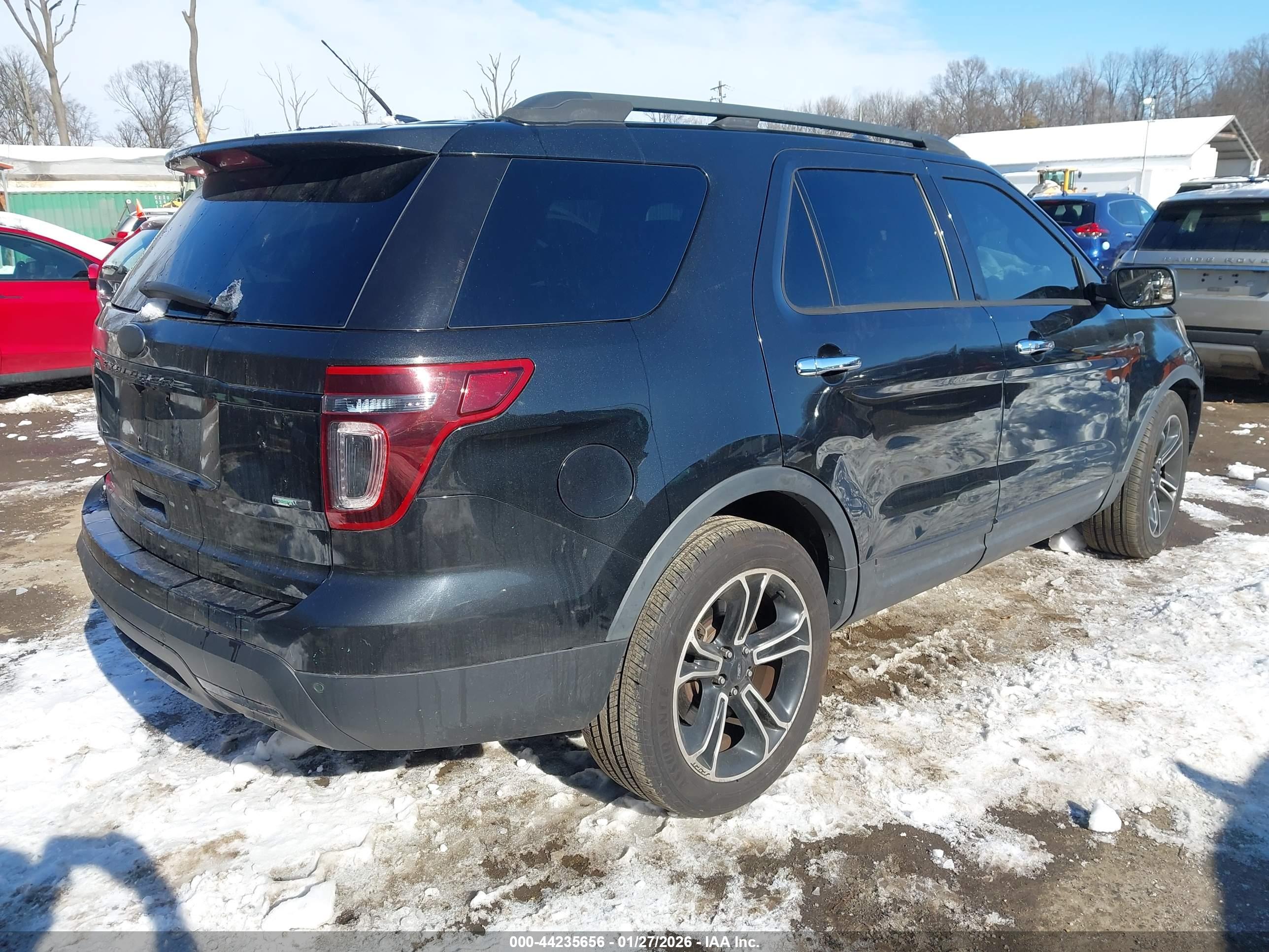 FORD EXPLORER image 4