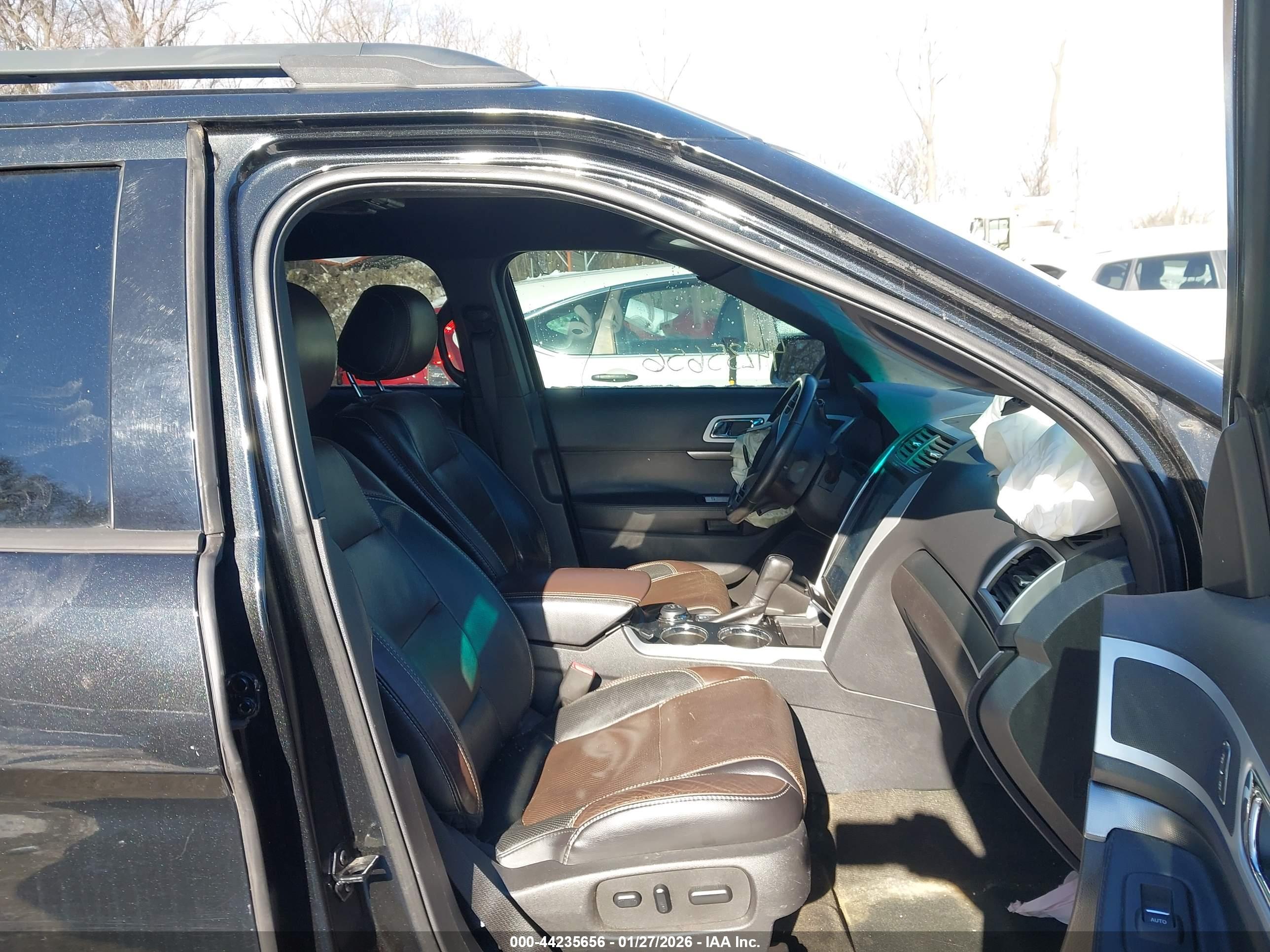 FORD EXPLORER image 5