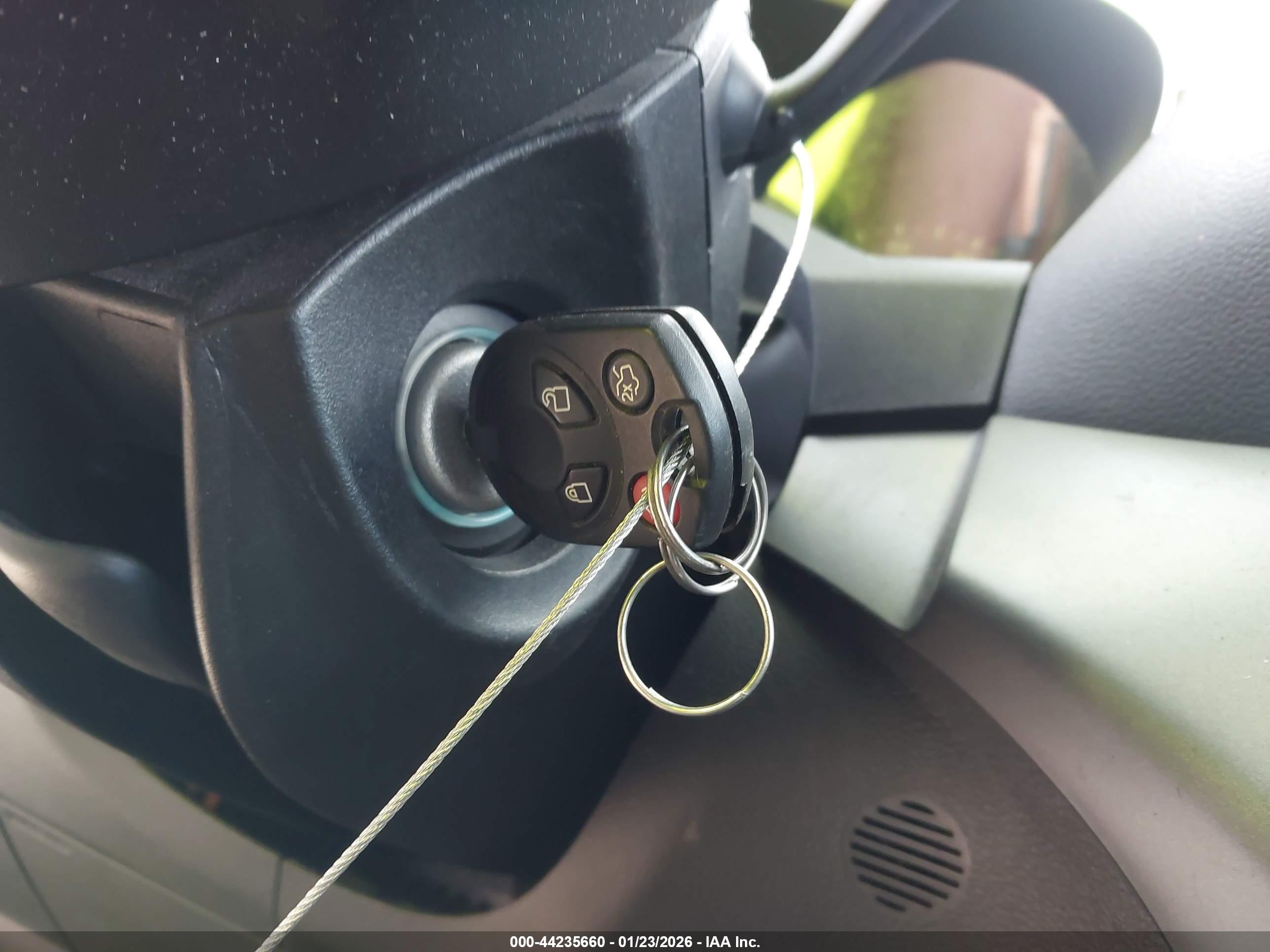 FORD ESCAPE image 11