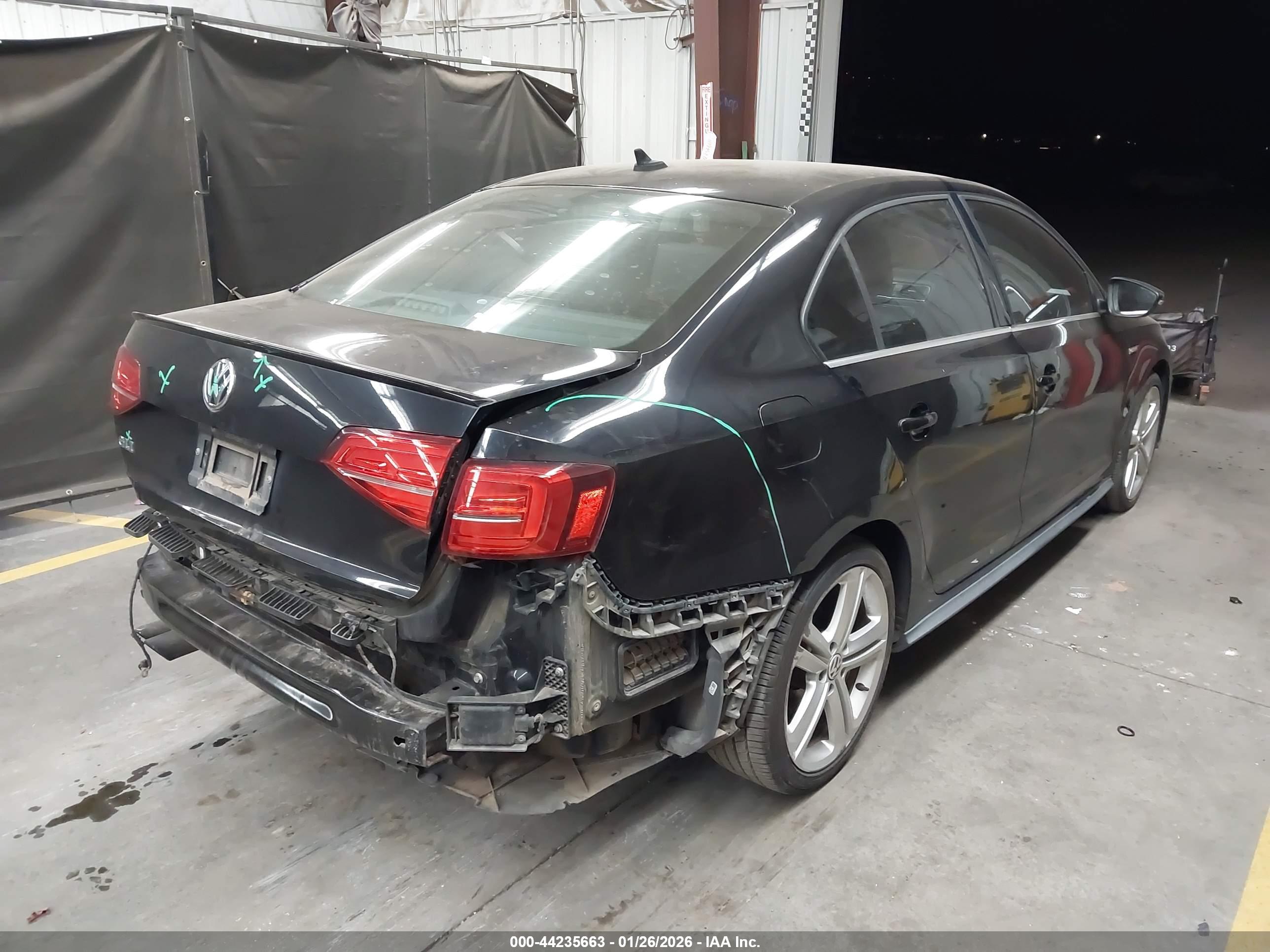 VOLKSWAGEN JETTA image 4