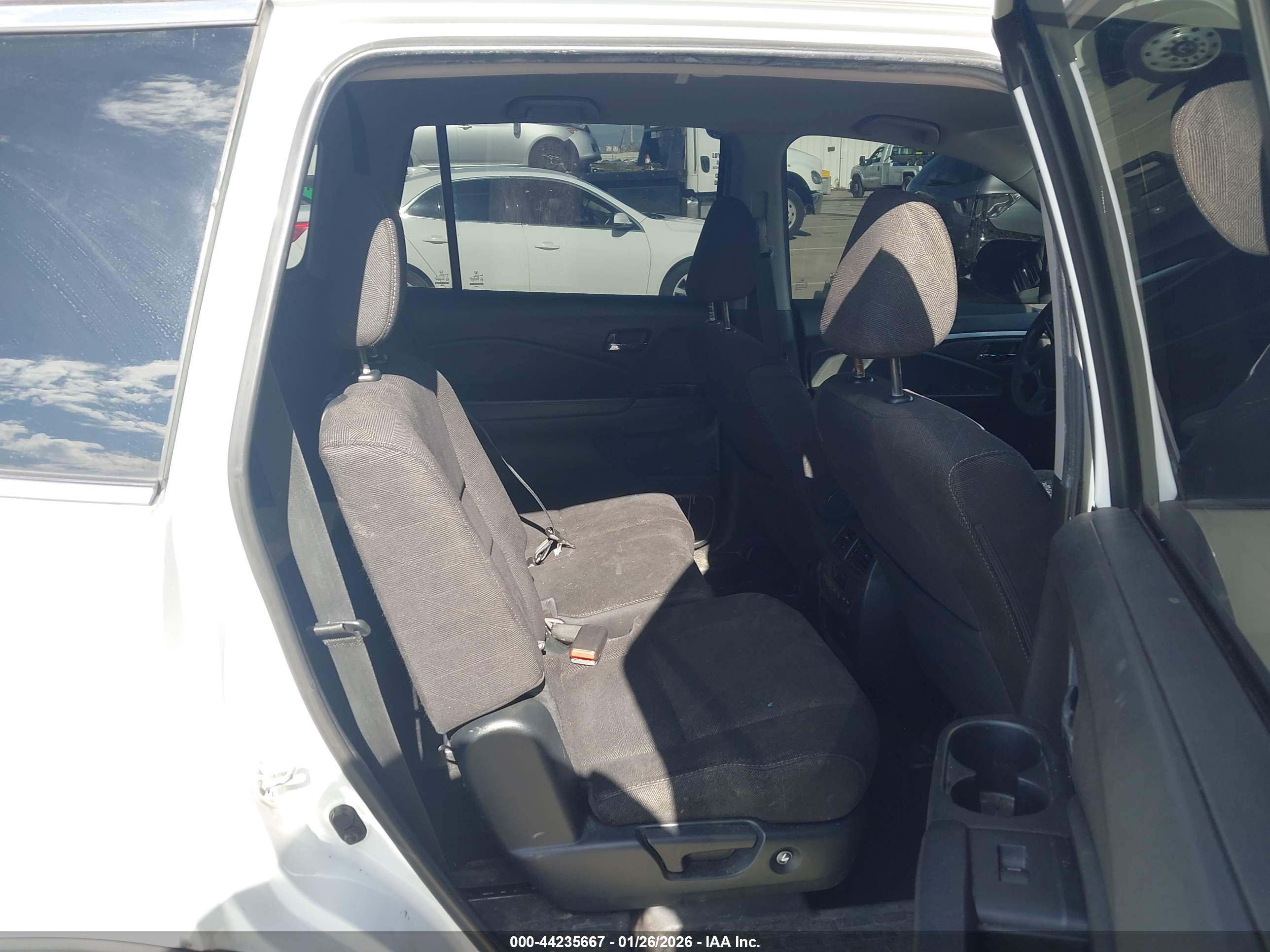 HONDA PILOT image 8