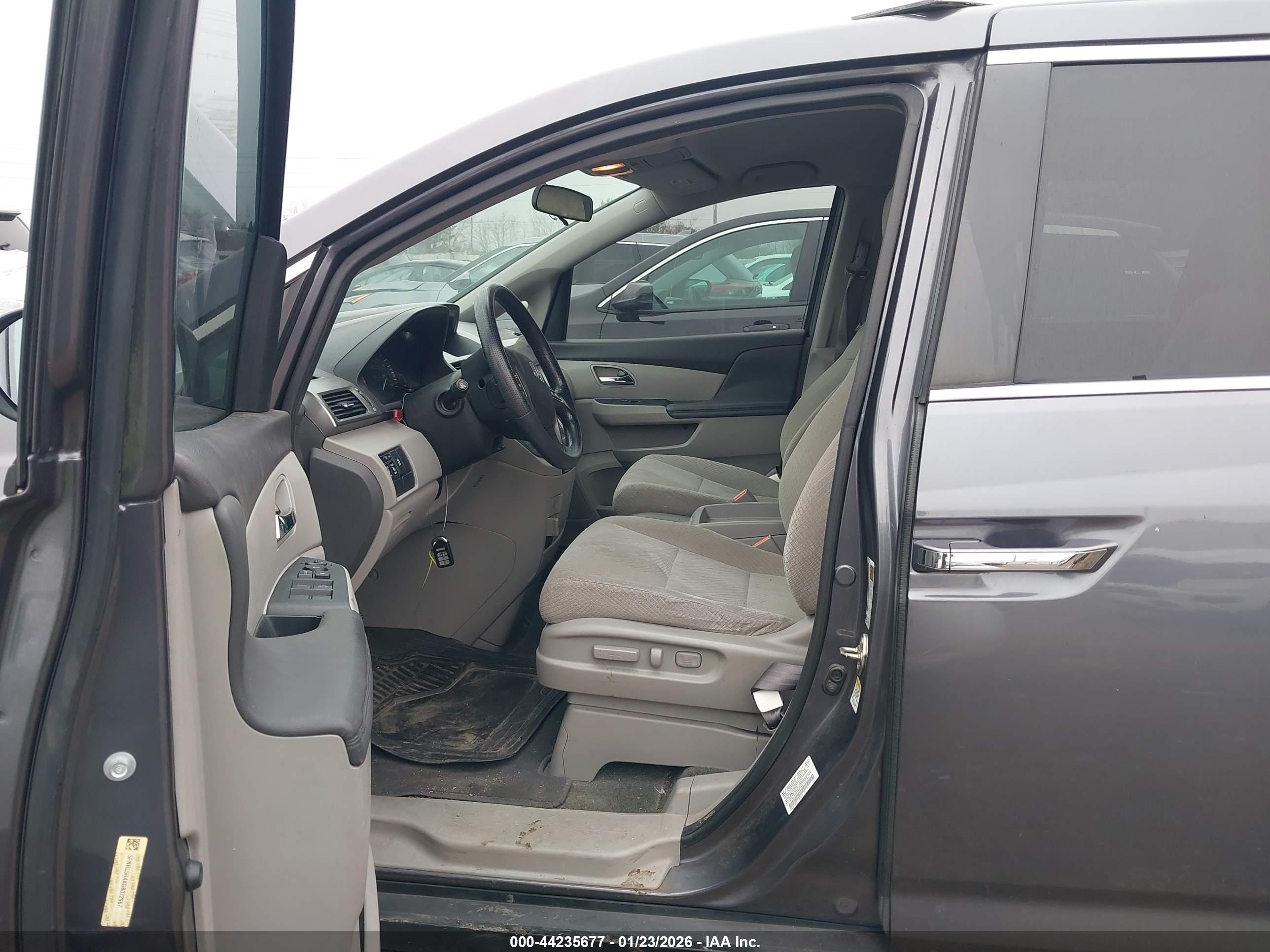 HONDA ODYSSEY image 5