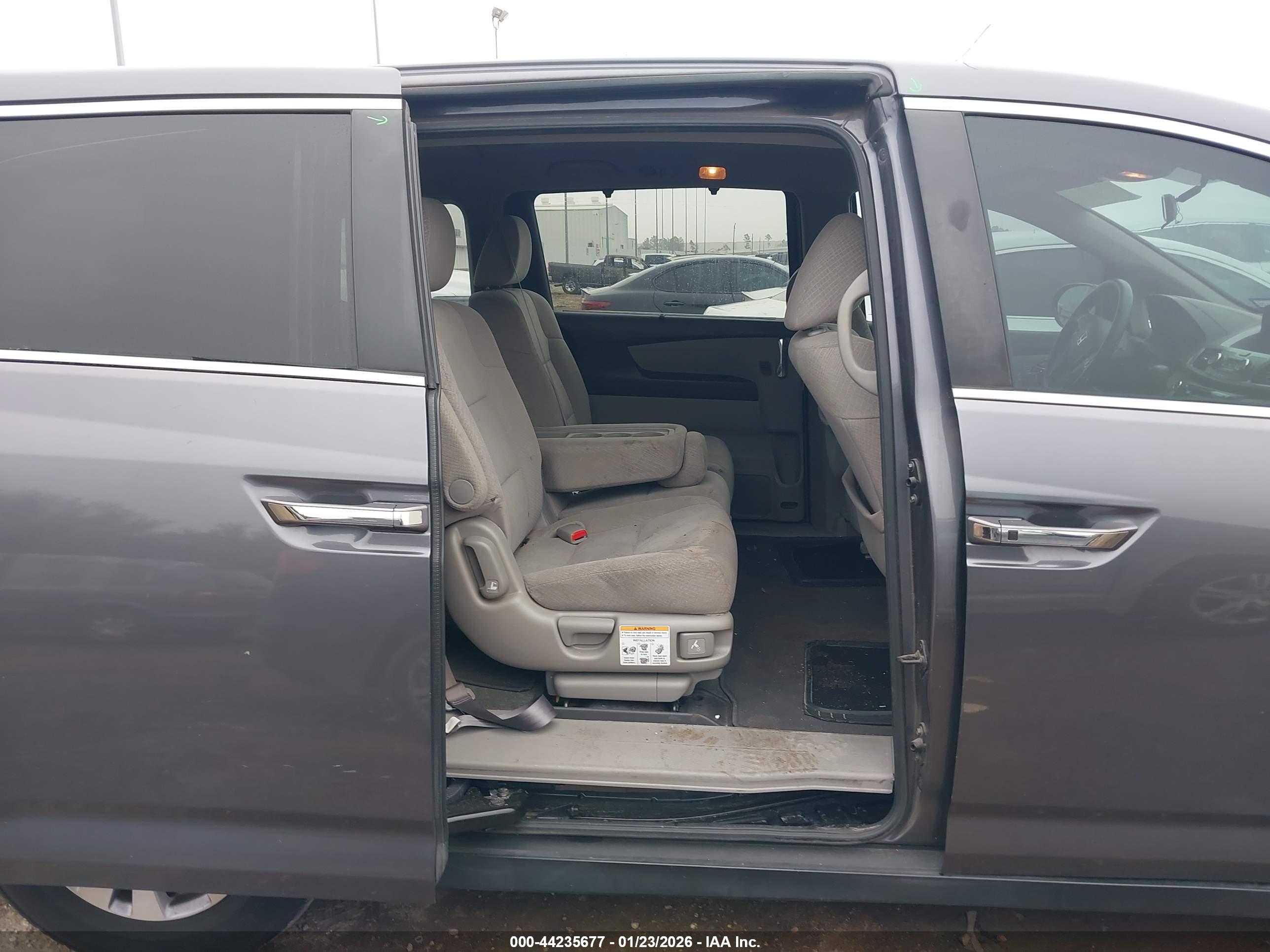 HONDA ODYSSEY image 8