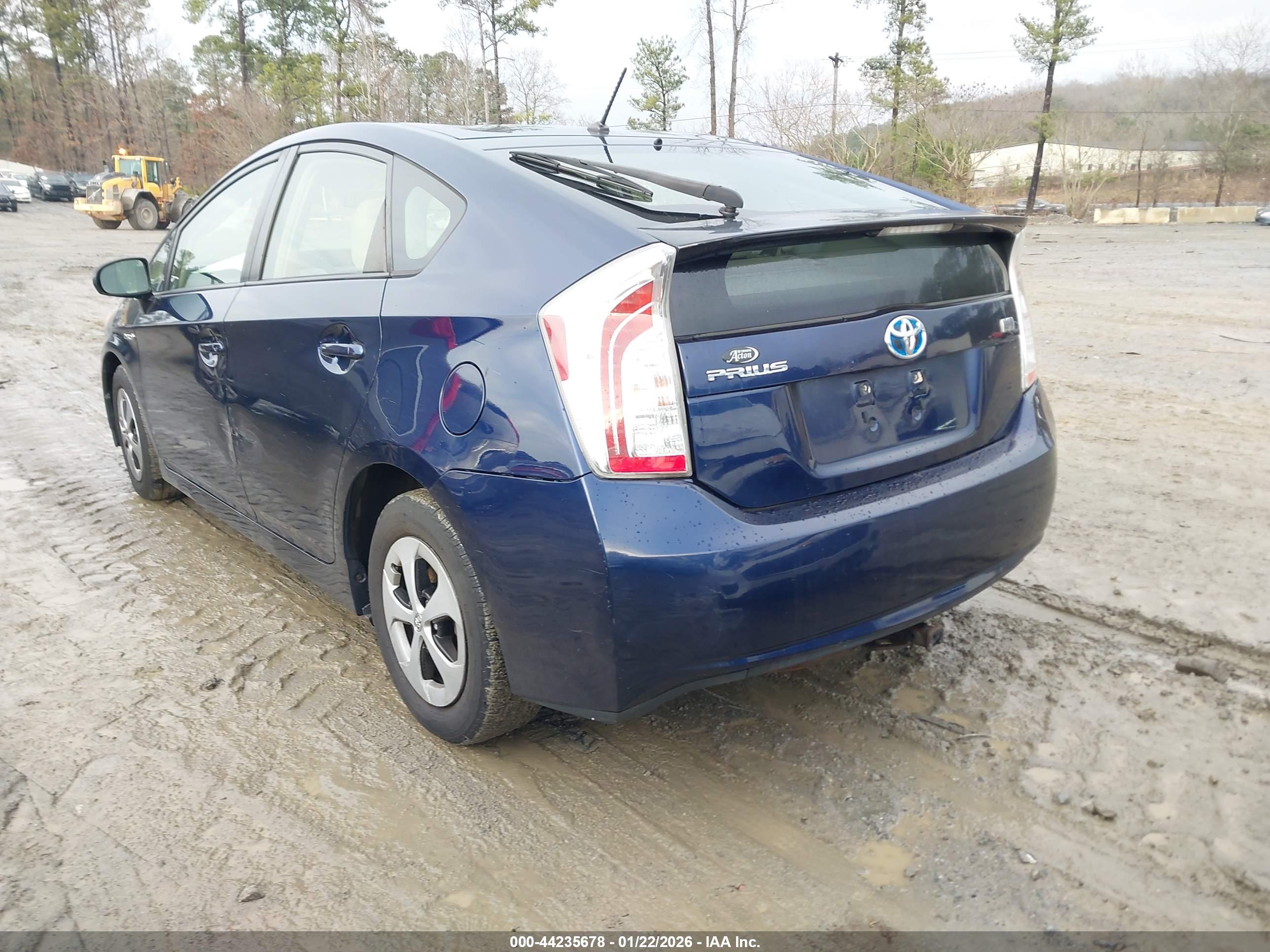 TOYOTA PRIUS image 3